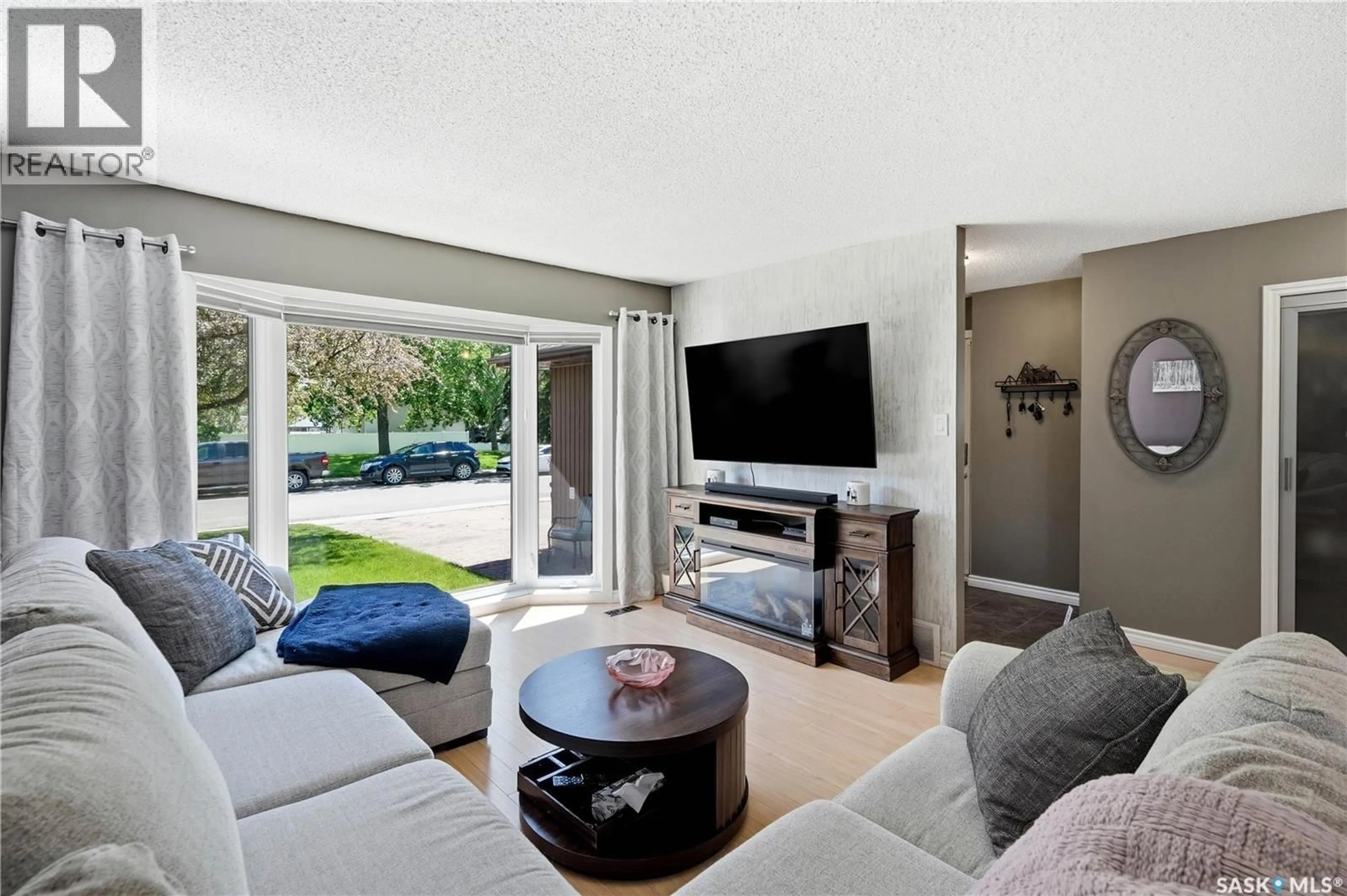 Living room with furniture, unknown for 179 MERLIN CRESCENT, Regina Saskatchewan S4R3E6