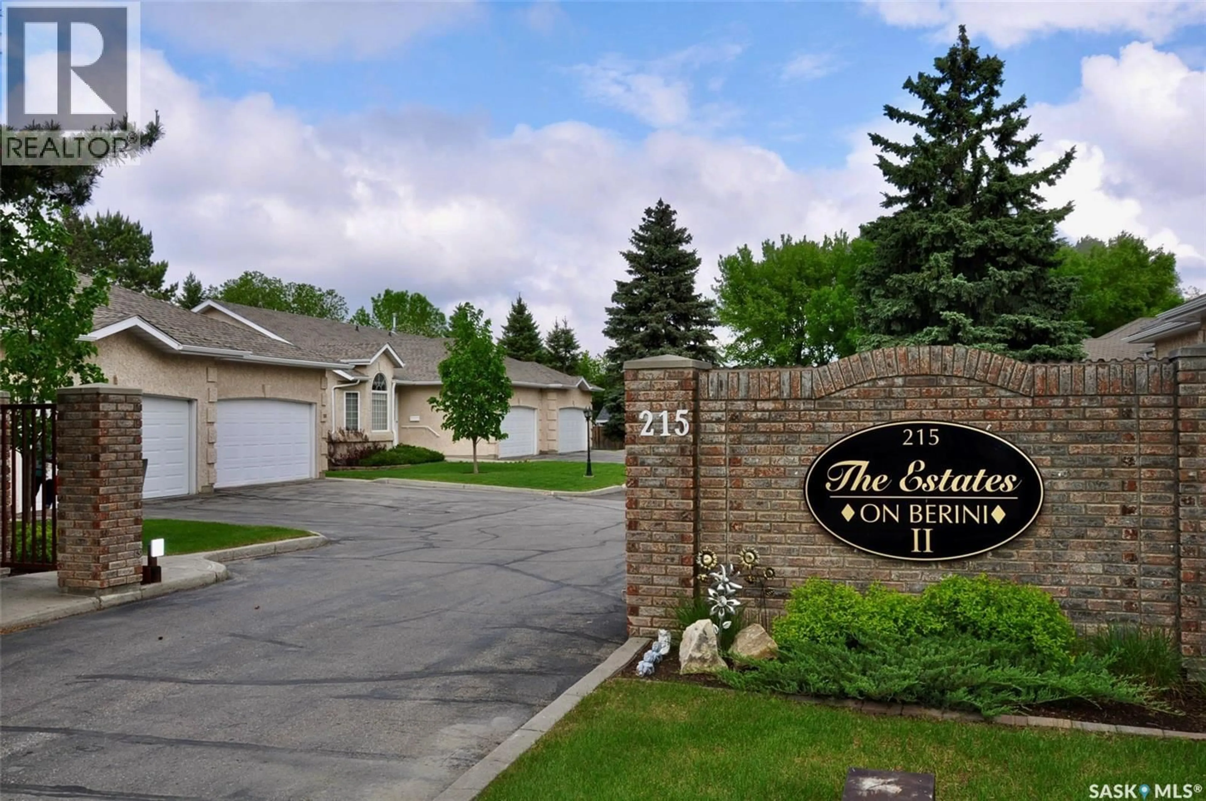 Unknown for 215 - 207 BERINI DRIVE, Saskatoon Saskatchewan S7H4L4
