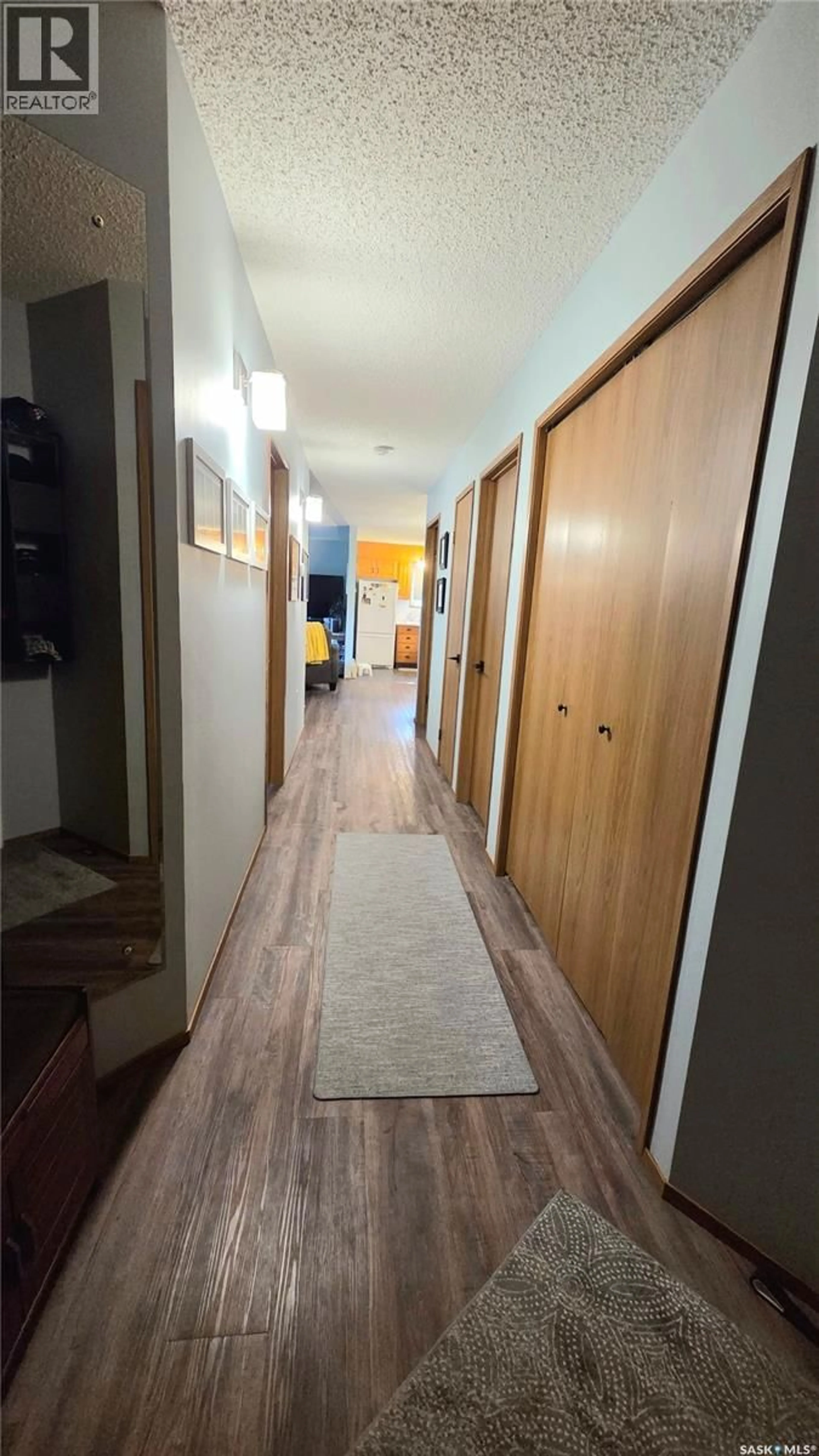 Indoor foyer for 12 1391 98TH STREET, North Battleford Saskatchewan S9A0M1