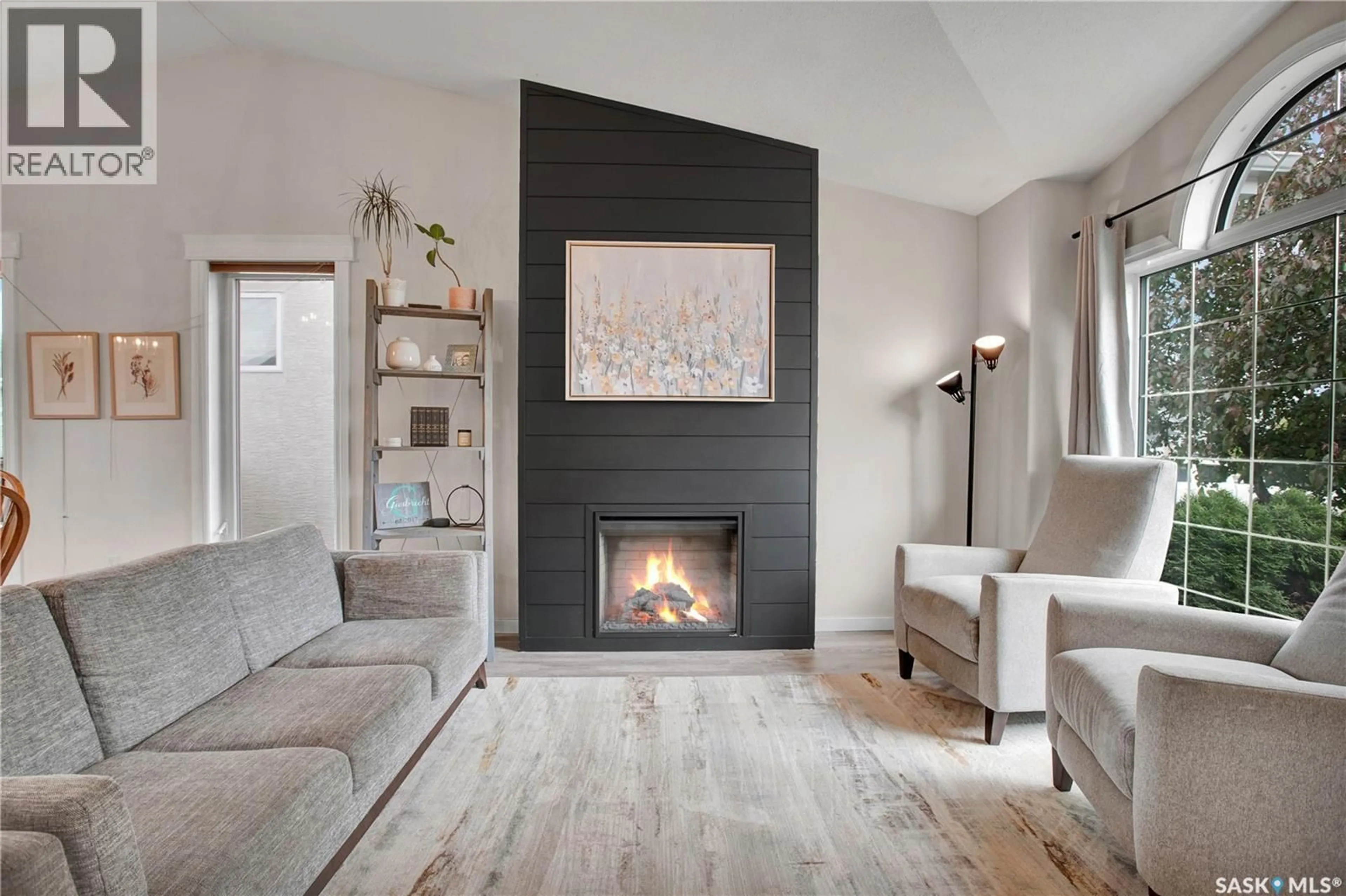 Living room with furniture, unknown for 505 CRYSTAL CRESCENT, Warman Saskatchewan S0K0A1