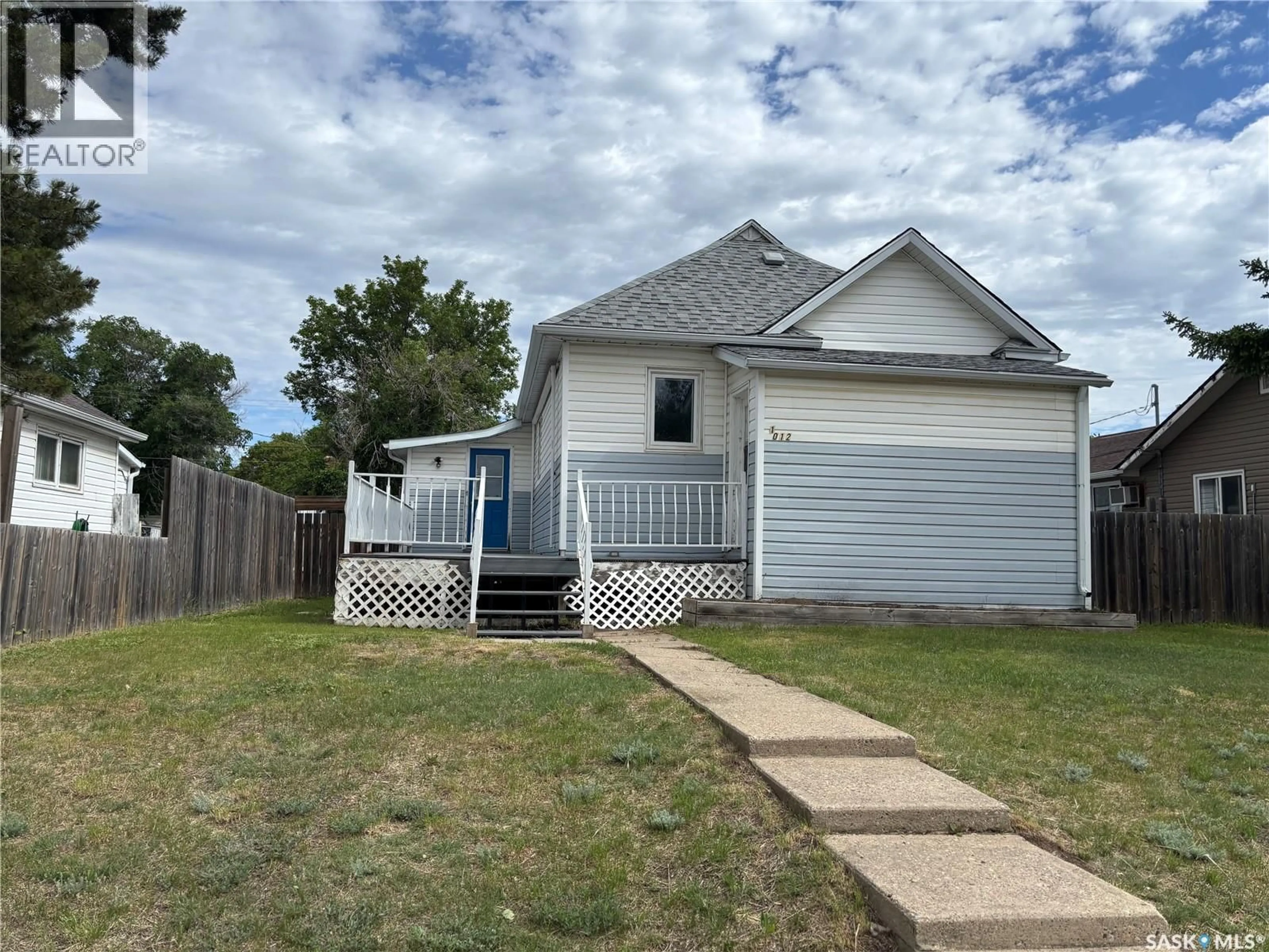 Unknown for E - 1012 STADACONA STREET, Moose Jaw Saskatchewan S6H0K9