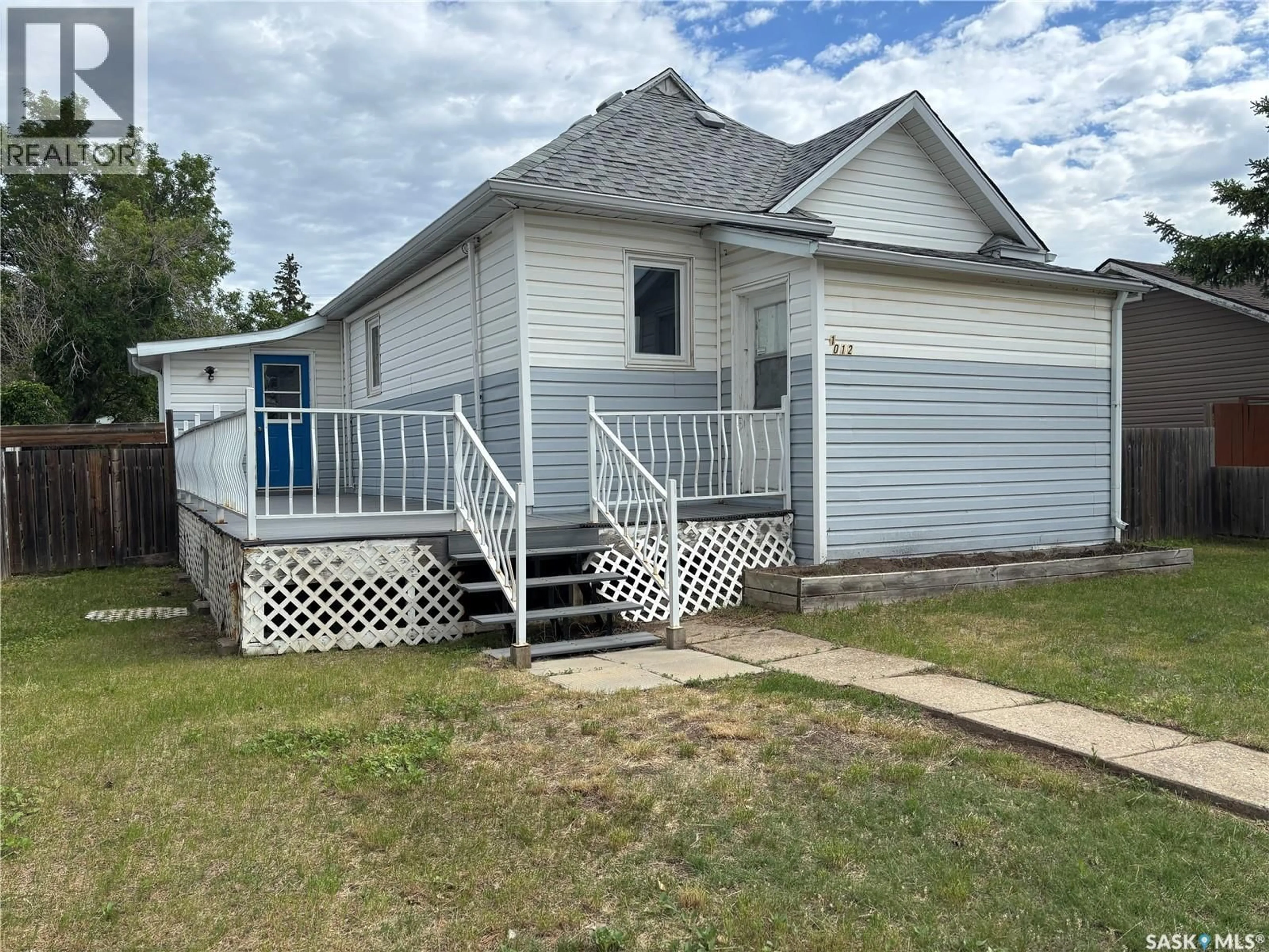 Unknown for E - 1012 STADACONA STREET, Moose Jaw Saskatchewan S6H0K9