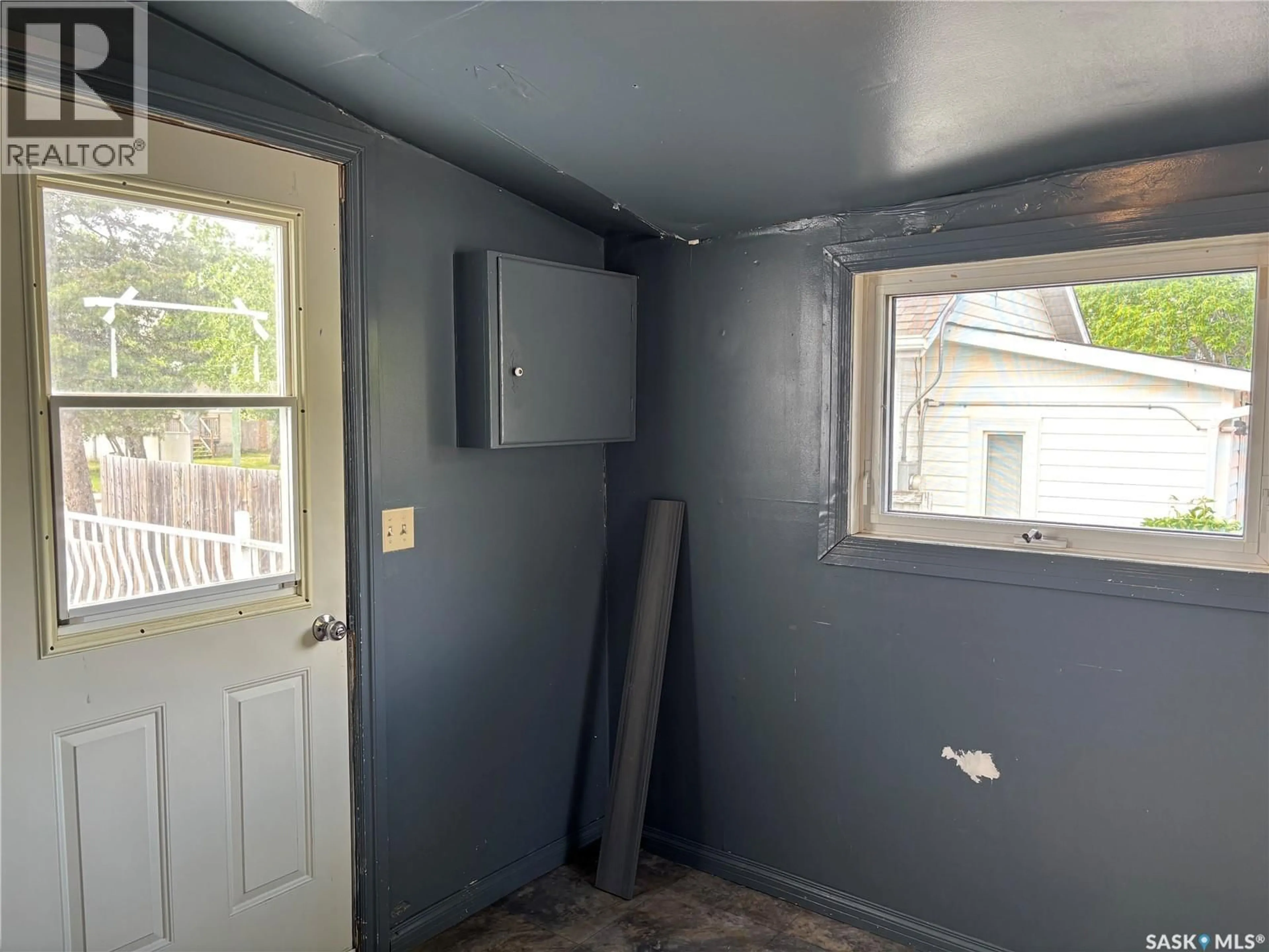 A pic of a room for E - 1012 STADACONA STREET, Moose Jaw Saskatchewan S6H0K9