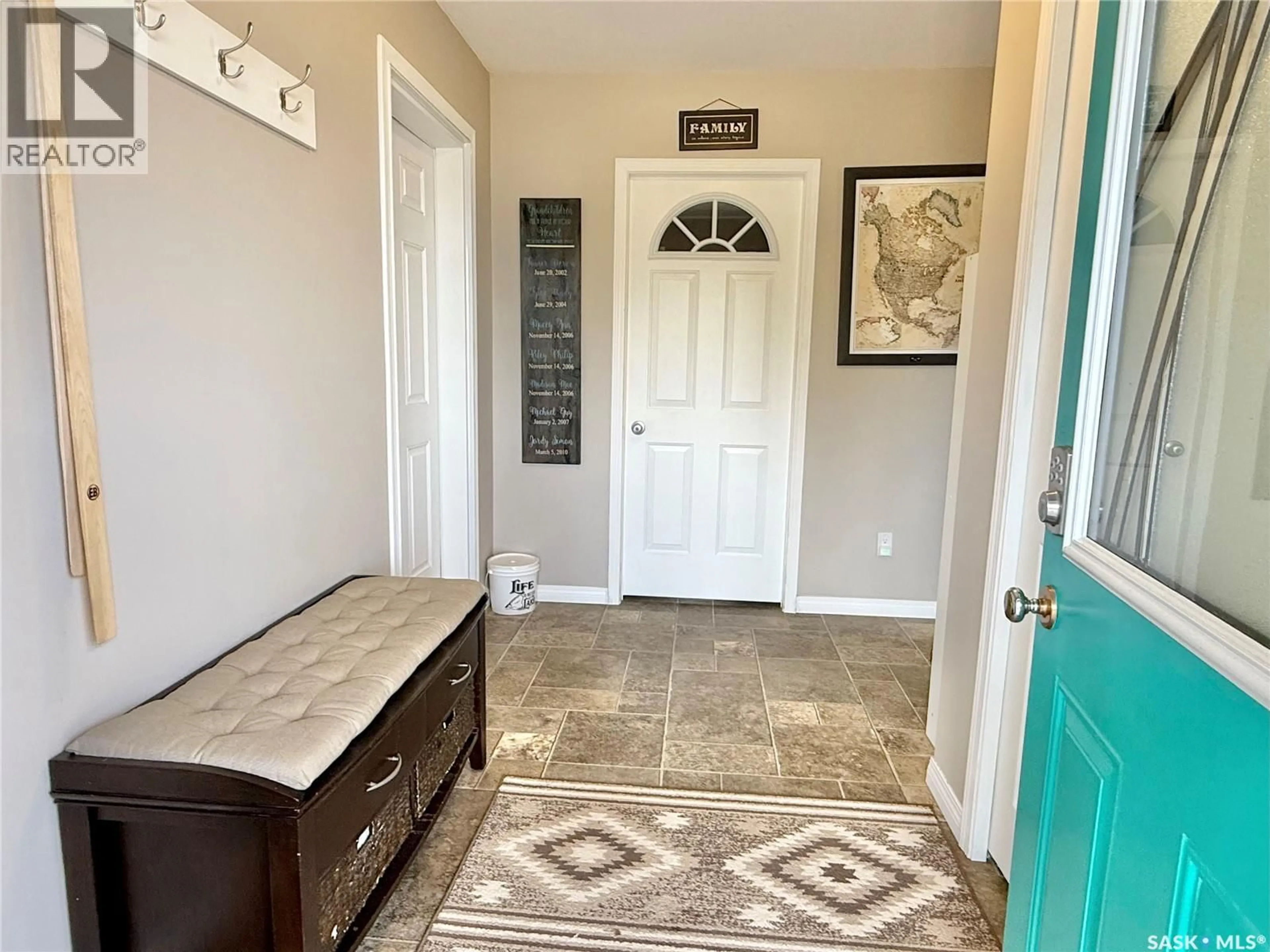 Indoor entryway for 162 BELBUTTE ACREAGE, Medstead Rm No.497 Saskatchewan S0J2M0