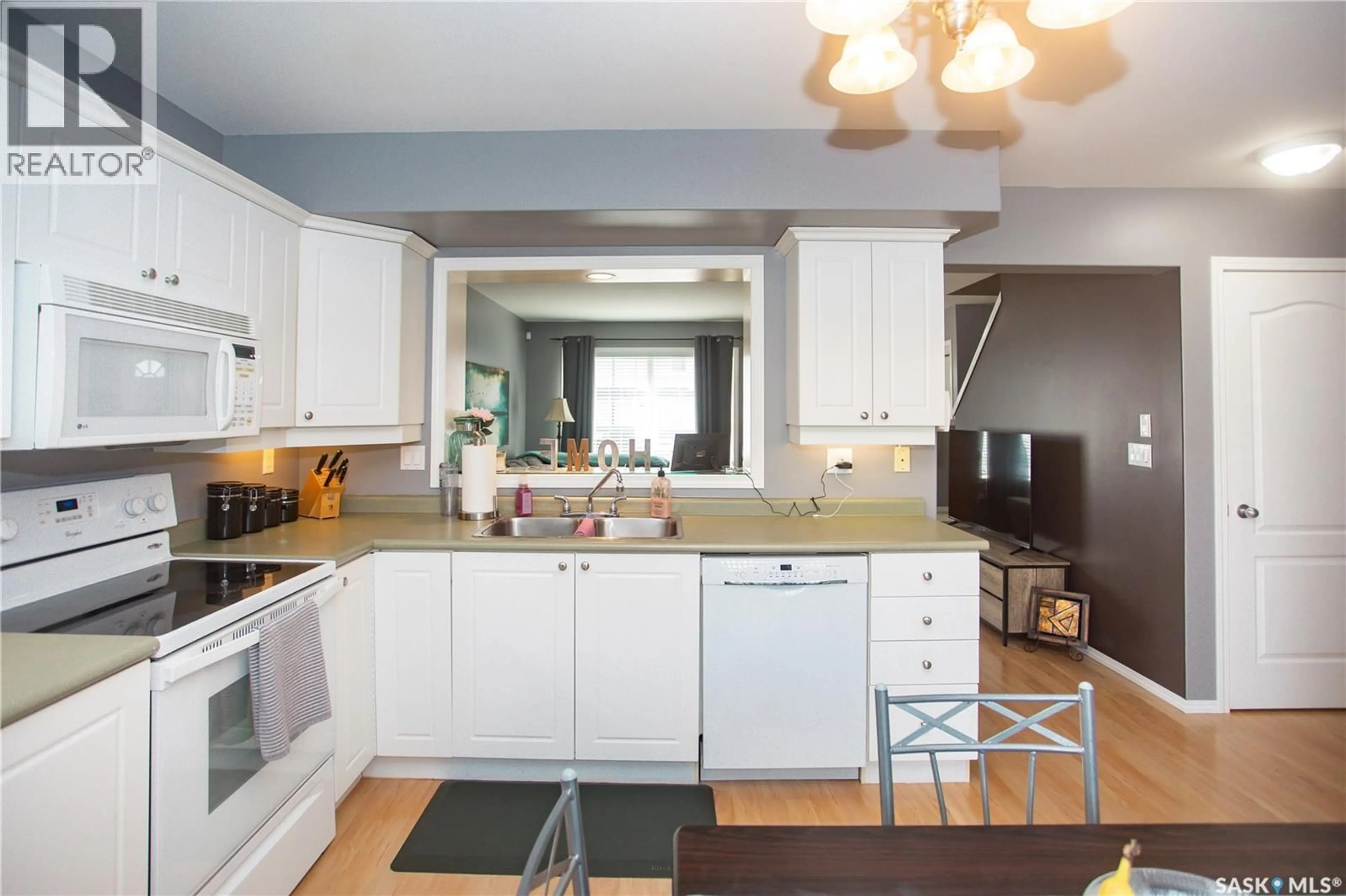 Open concept kitchen, unknown for 670 - 163 KENDERDINE ROAD, Saskatoon Saskatchewan S7N4W5