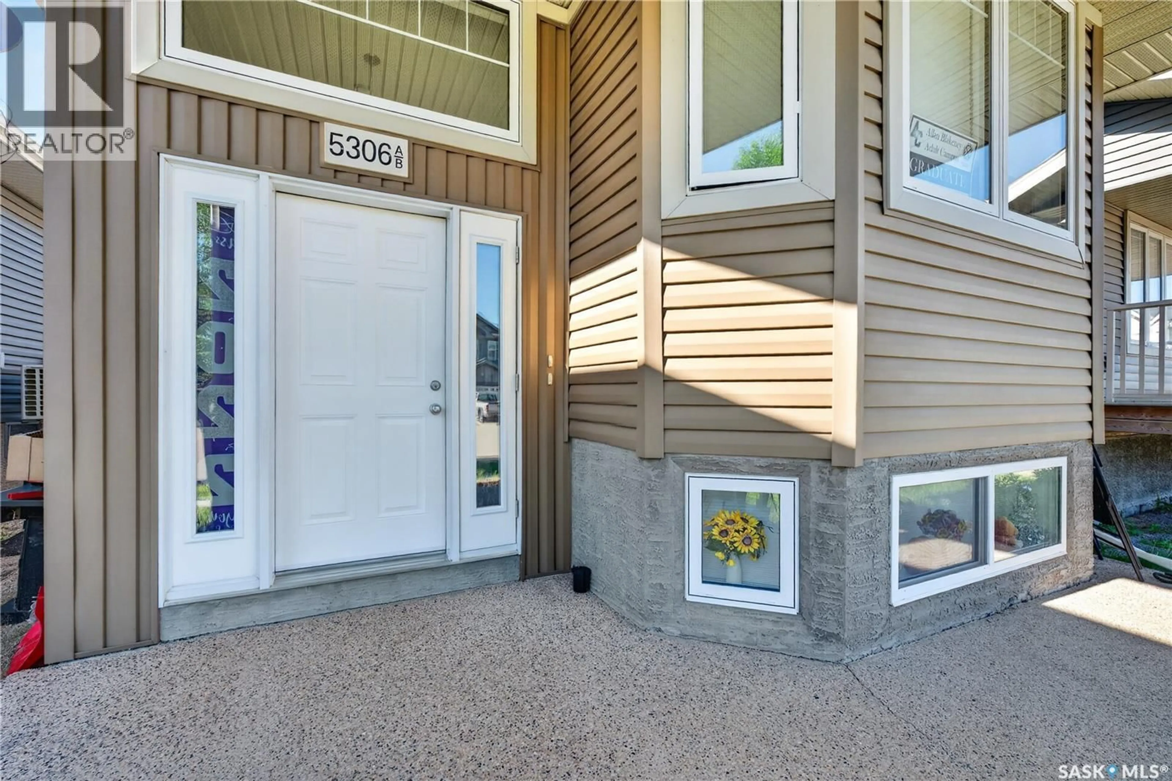 Unknown for 5306 UNIVERSAL CRESCENT, Regina Saskatchewan S4W0K7