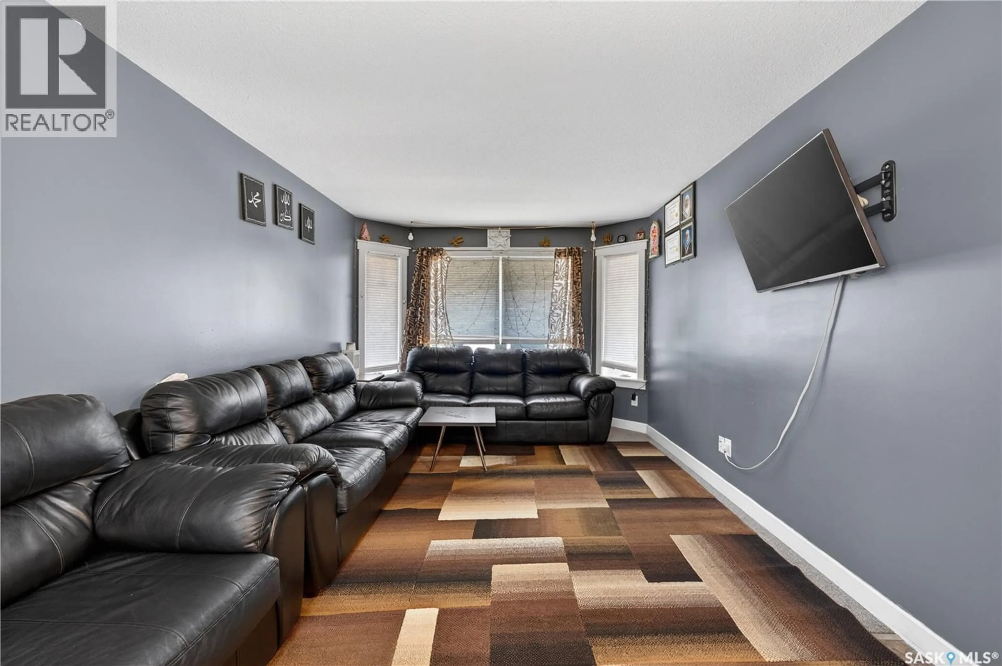 Home theater for 5306 UNIVERSAL CRESCENT, Regina Saskatchewan S4W0K7
