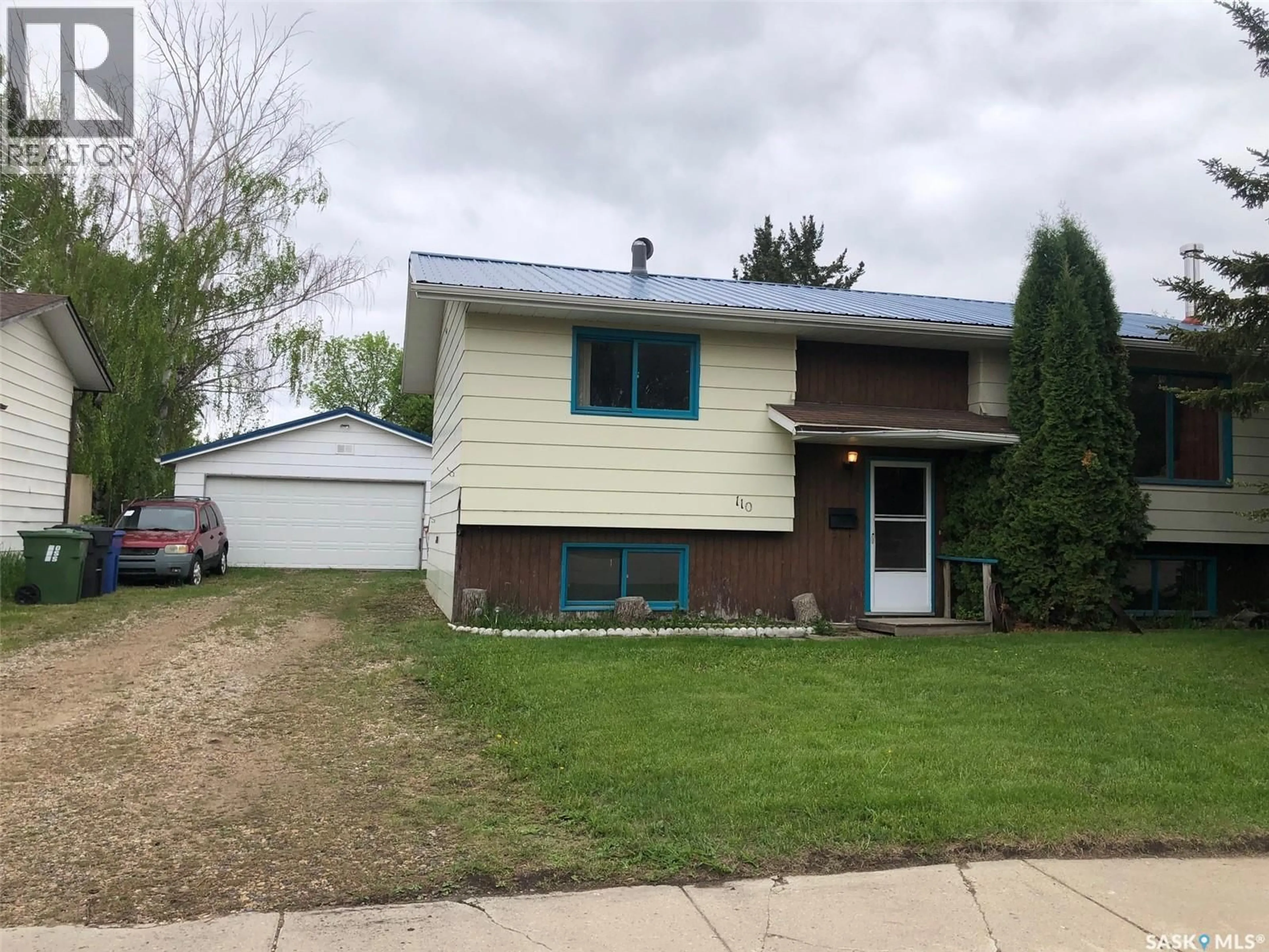 Home with vinyl exterior material, street for 110 LANGRILL DRIVE, Yorkton Saskatchewan S3N3M0