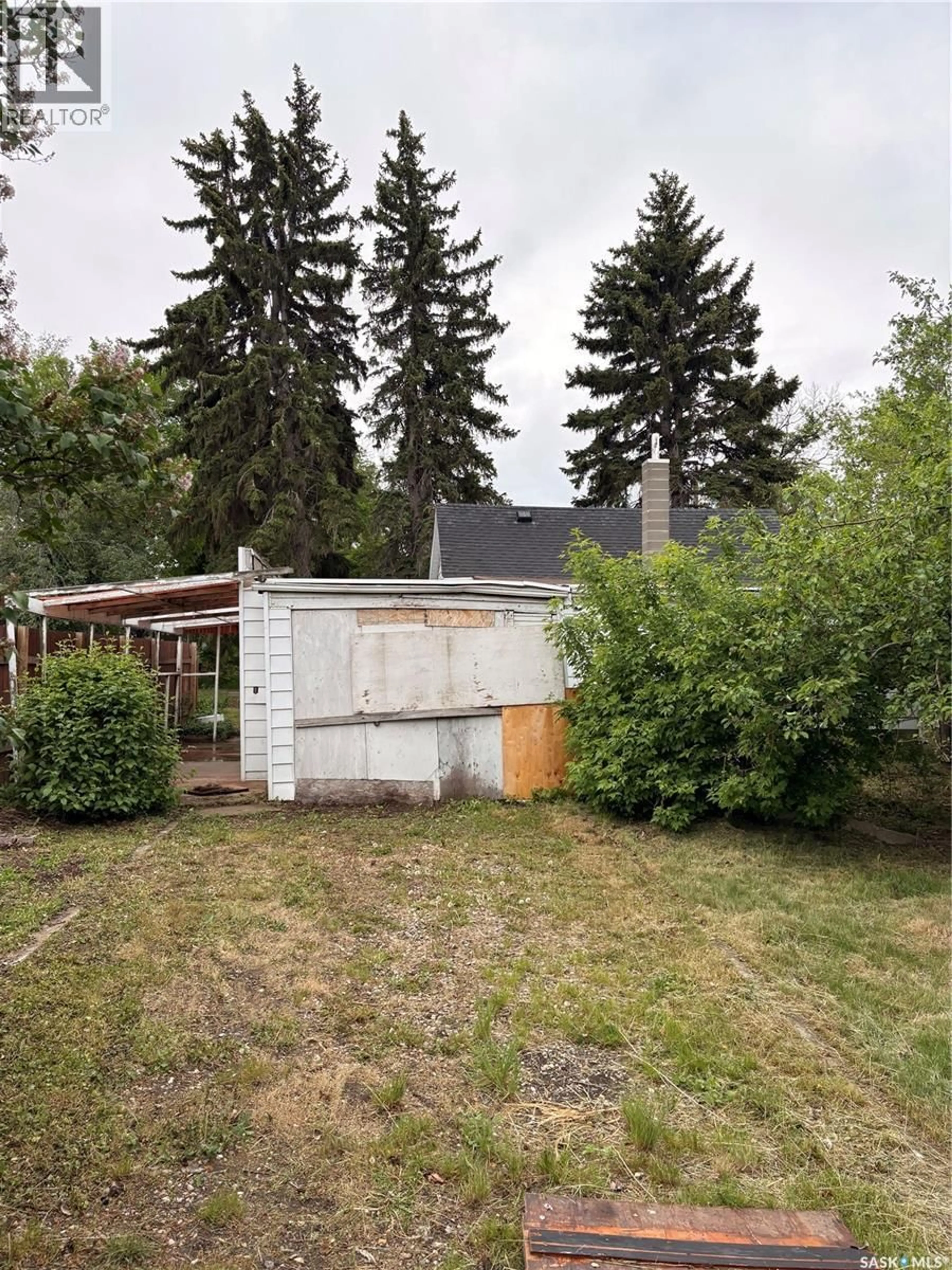 Shed for 58 LILLOOET STREET, Moose Jaw Saskatchewan S6H4Y5