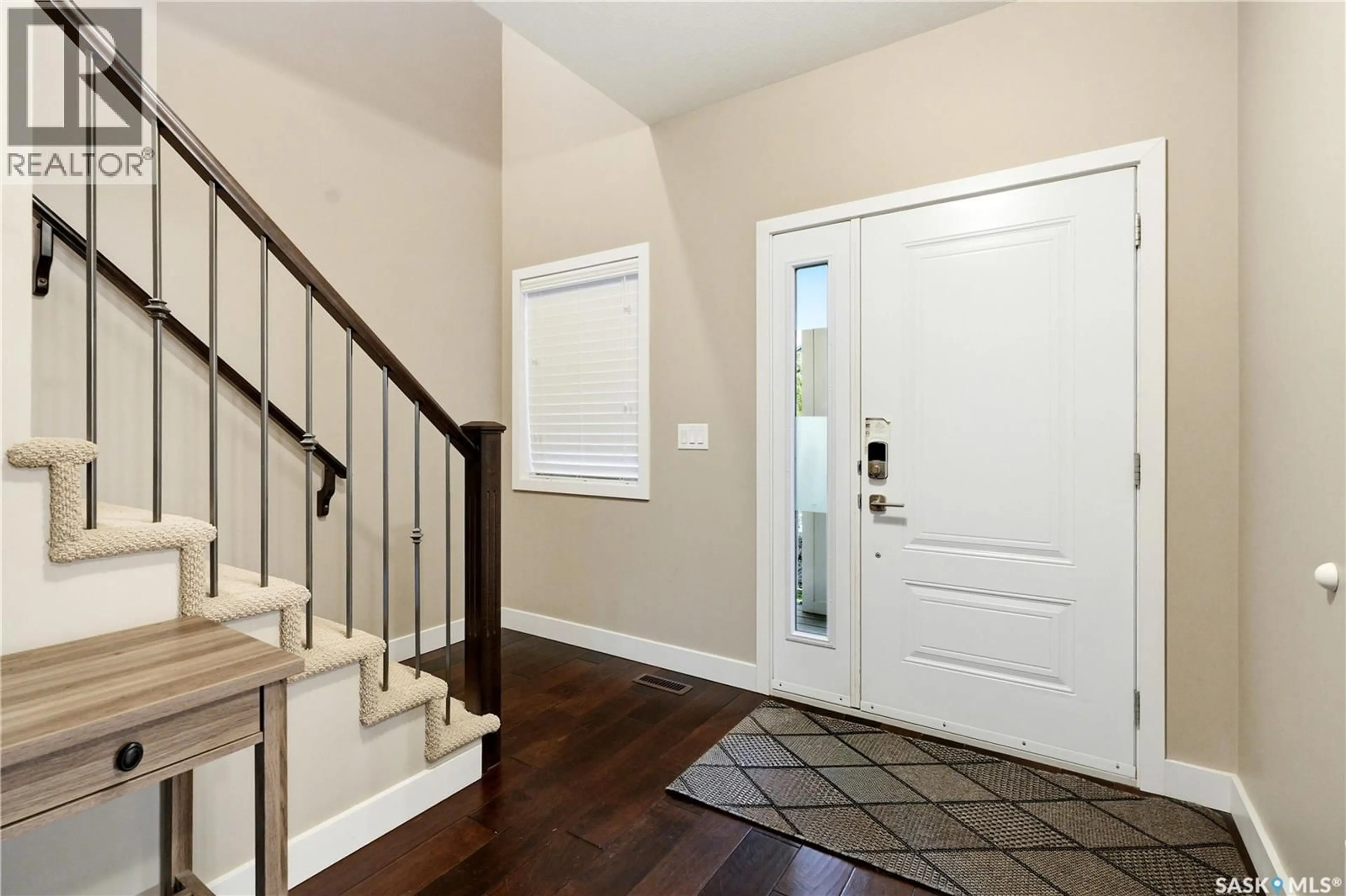 Indoor entryway for 433 REDWOOD CRESCENT, Warman Saskatchewan S0K0A1
