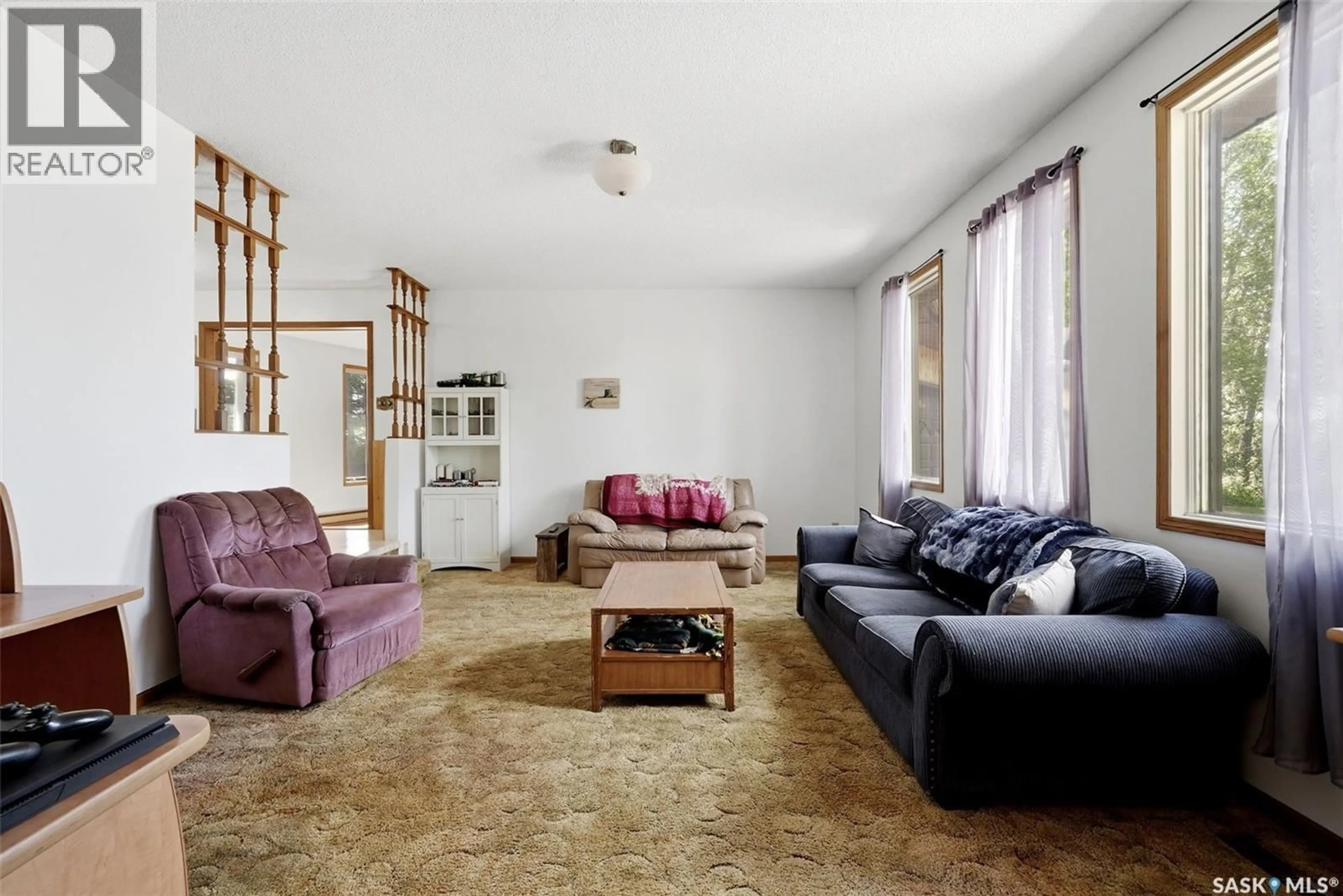 Living room with furniture, unknown for 43.44 KELLIHER ACREAGE, Kelliher Saskatchewan S0A1V0