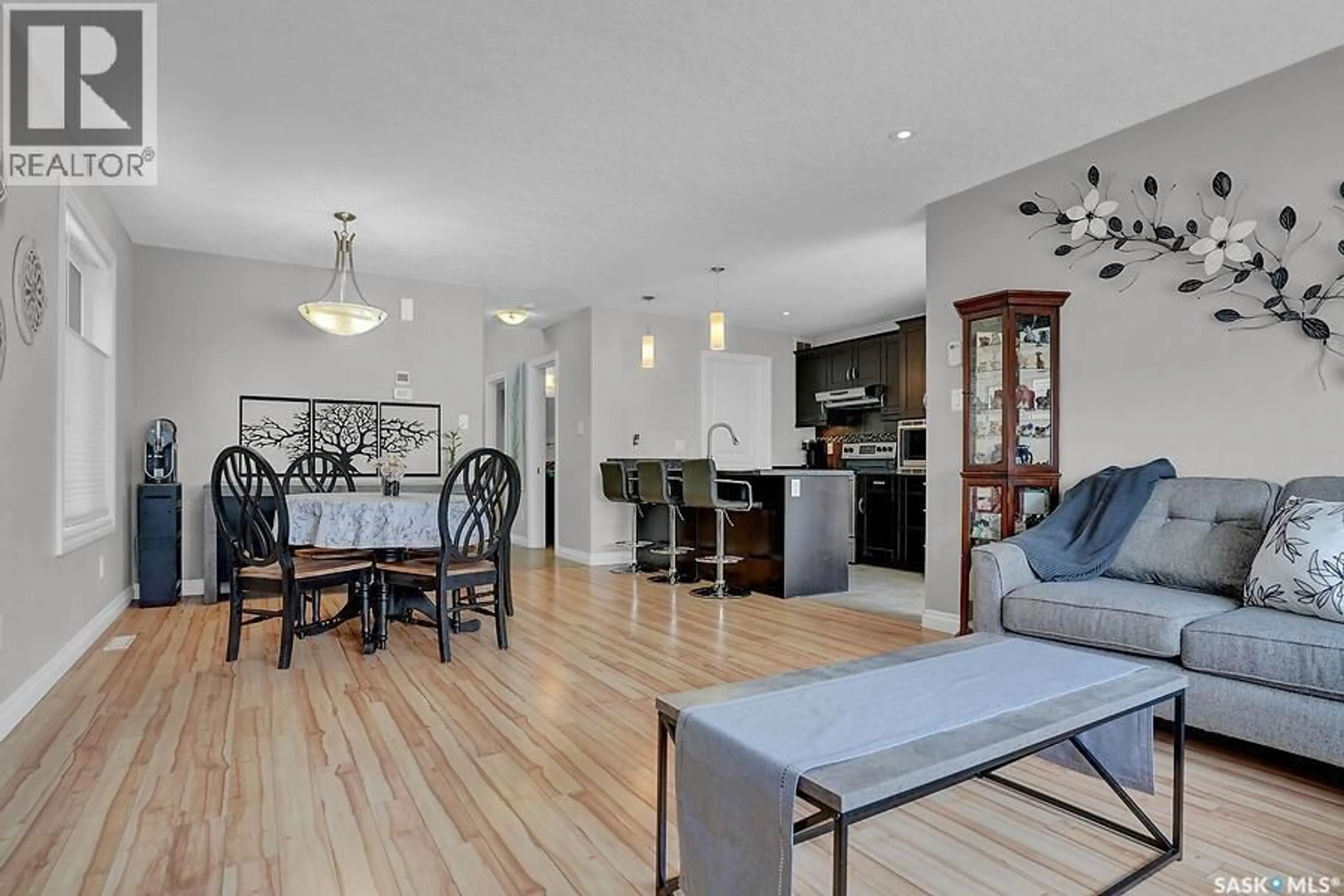 Open concept kitchen, unknown for 8705 HINCKS LANE, Regina Saskatchewan S4Y0B9