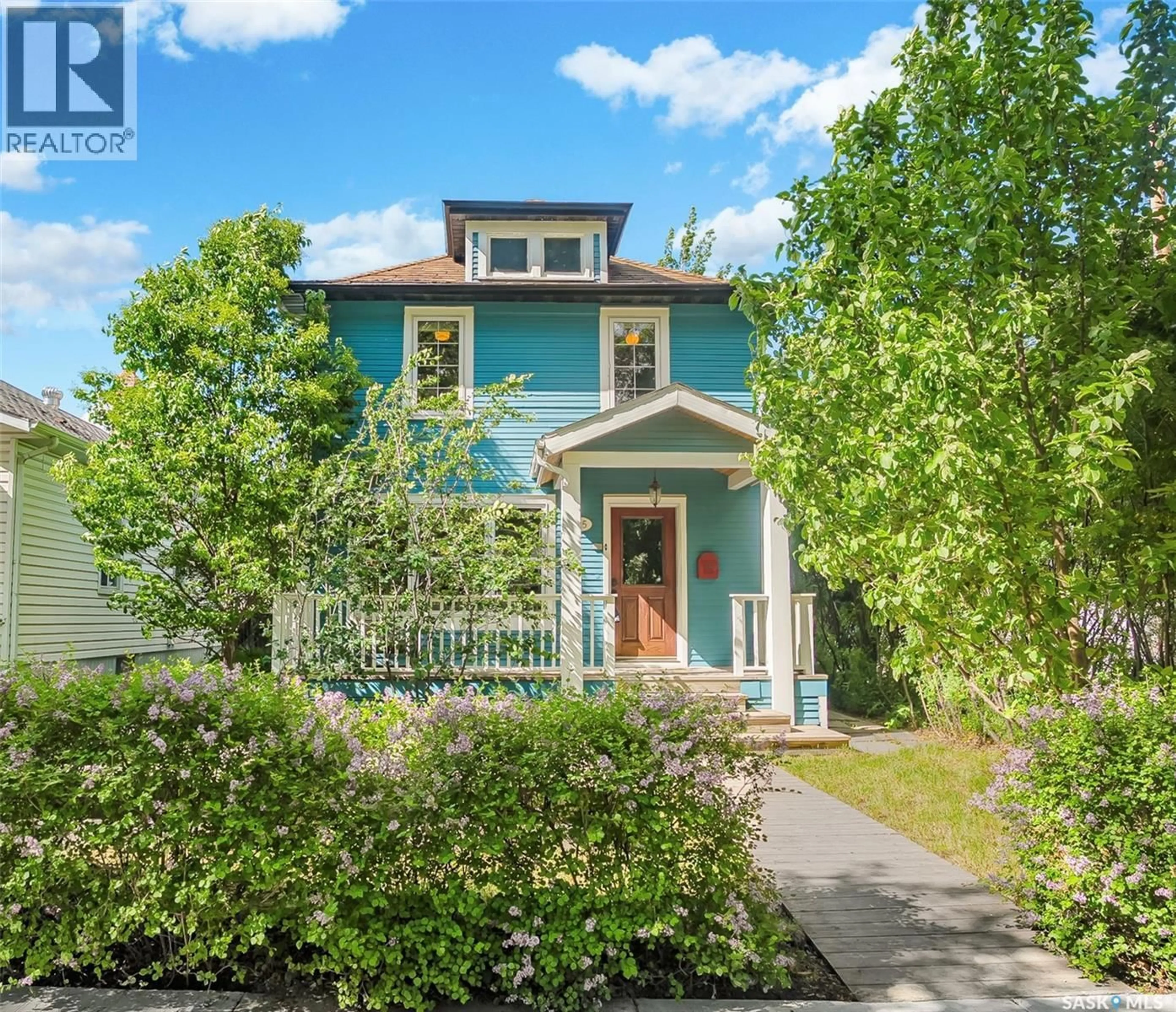 Unknown for 725 11TH STREET, Saskatoon Saskatchewan S7N0G4