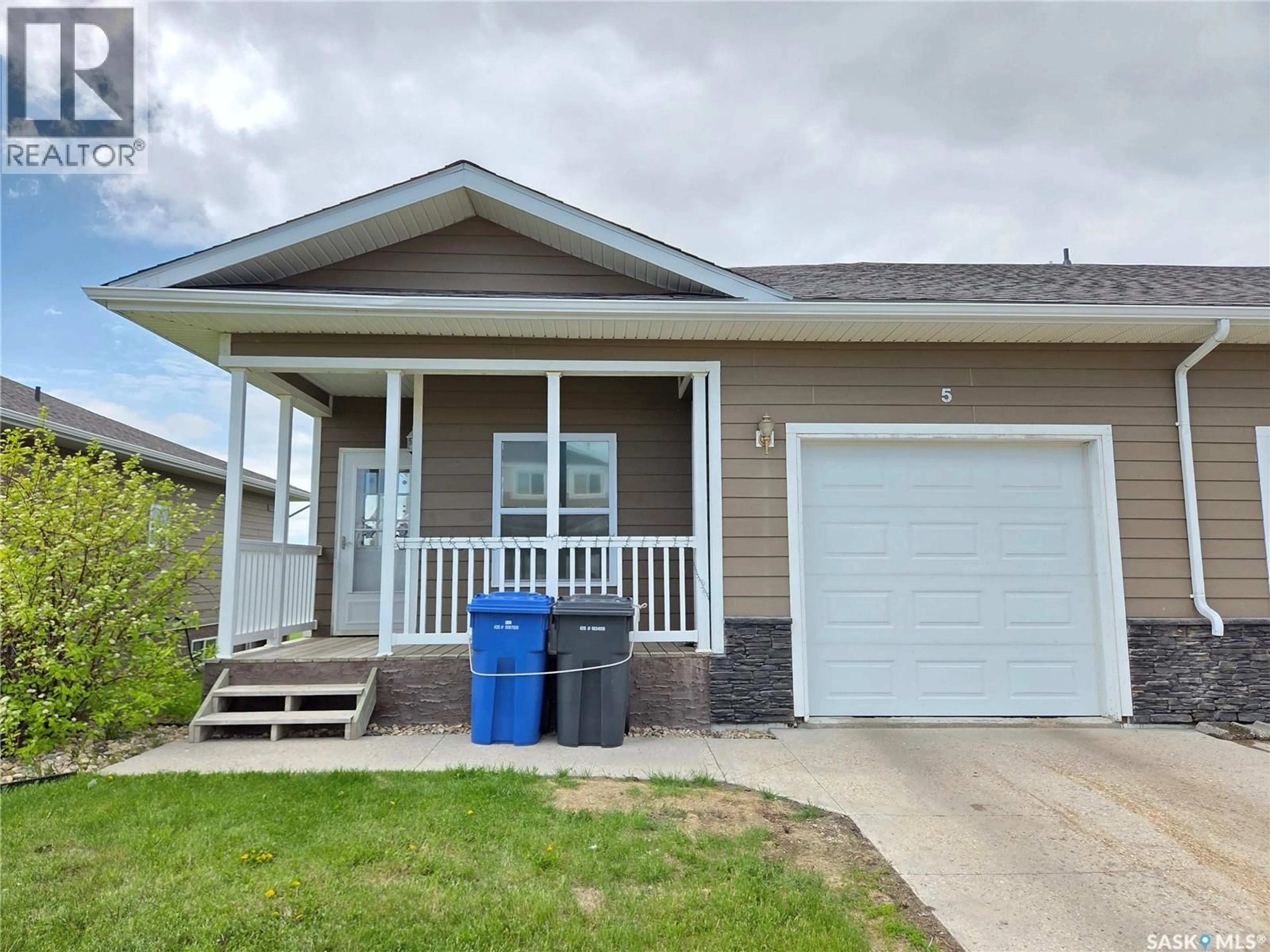 Home with vinyl exterior material, unknown for 5 - 201 RUCKLE ROAD, Carlyle Saskatchewan S0C0R0