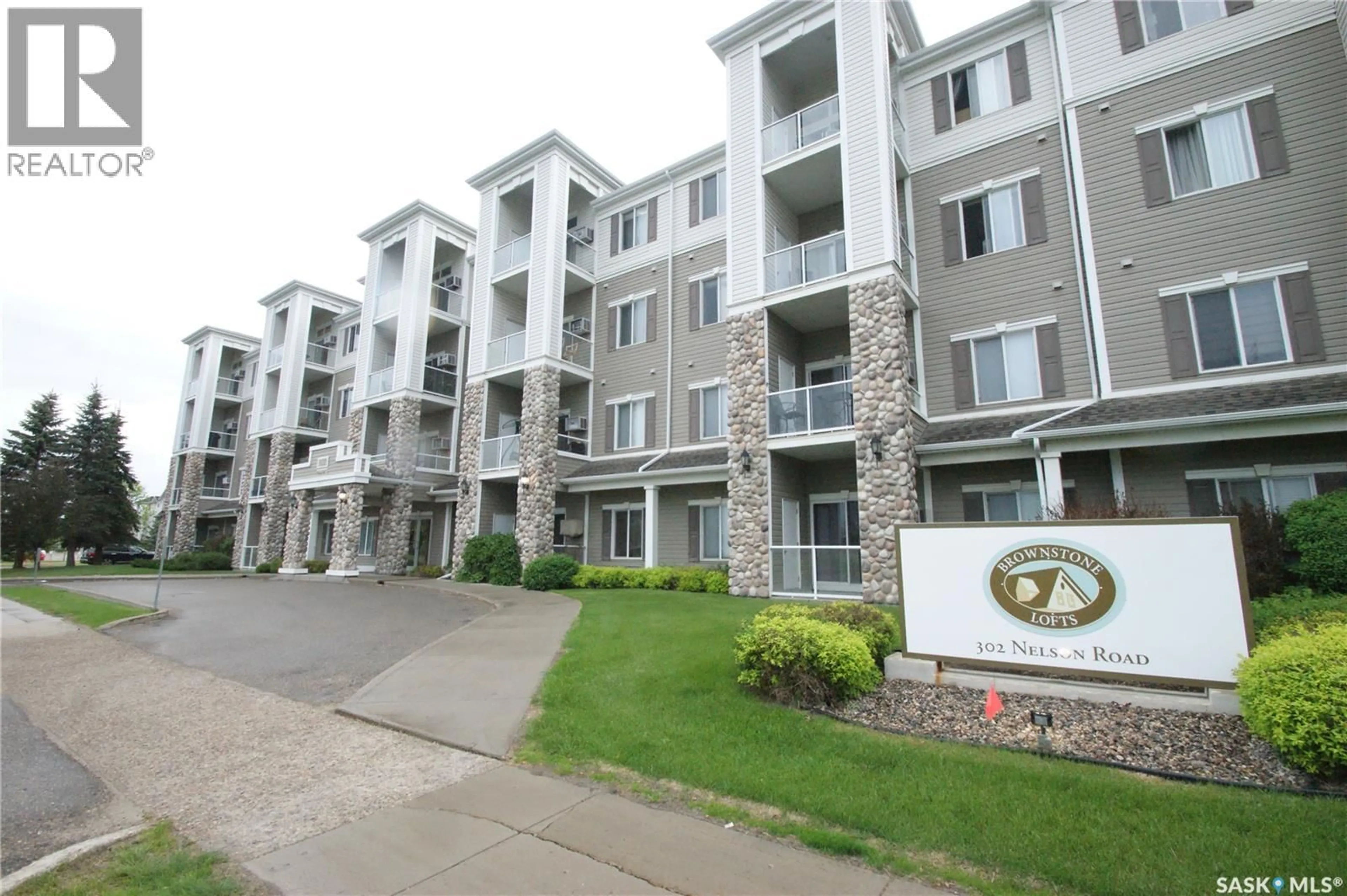 Patio, unknown for 107 - 302 NELSON ROAD, Saskatoon Saskatchewan S7S1N9