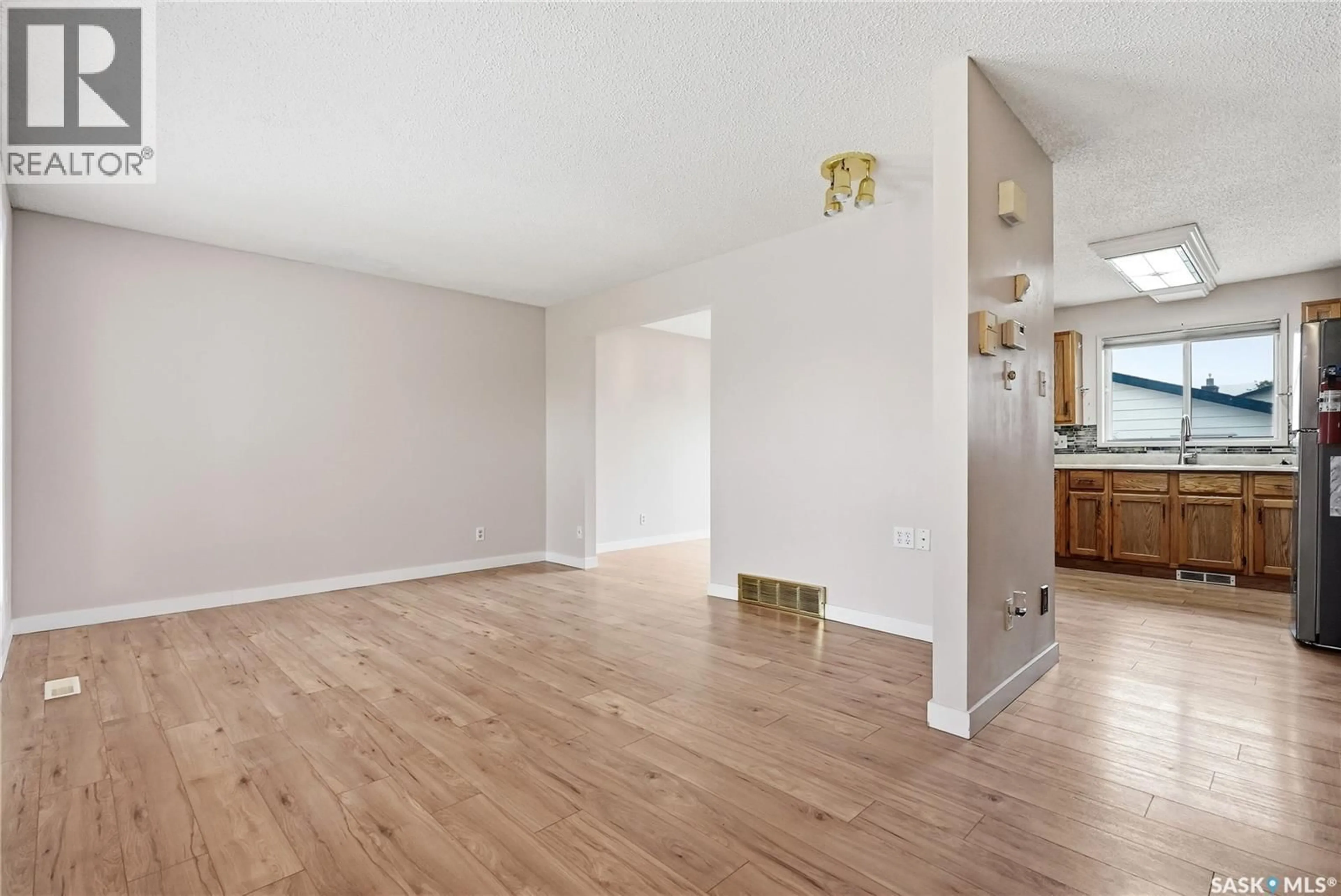 A pic of a room for 534 NESBITT LANE, Saskatoon Saskatchewan S7L6K9