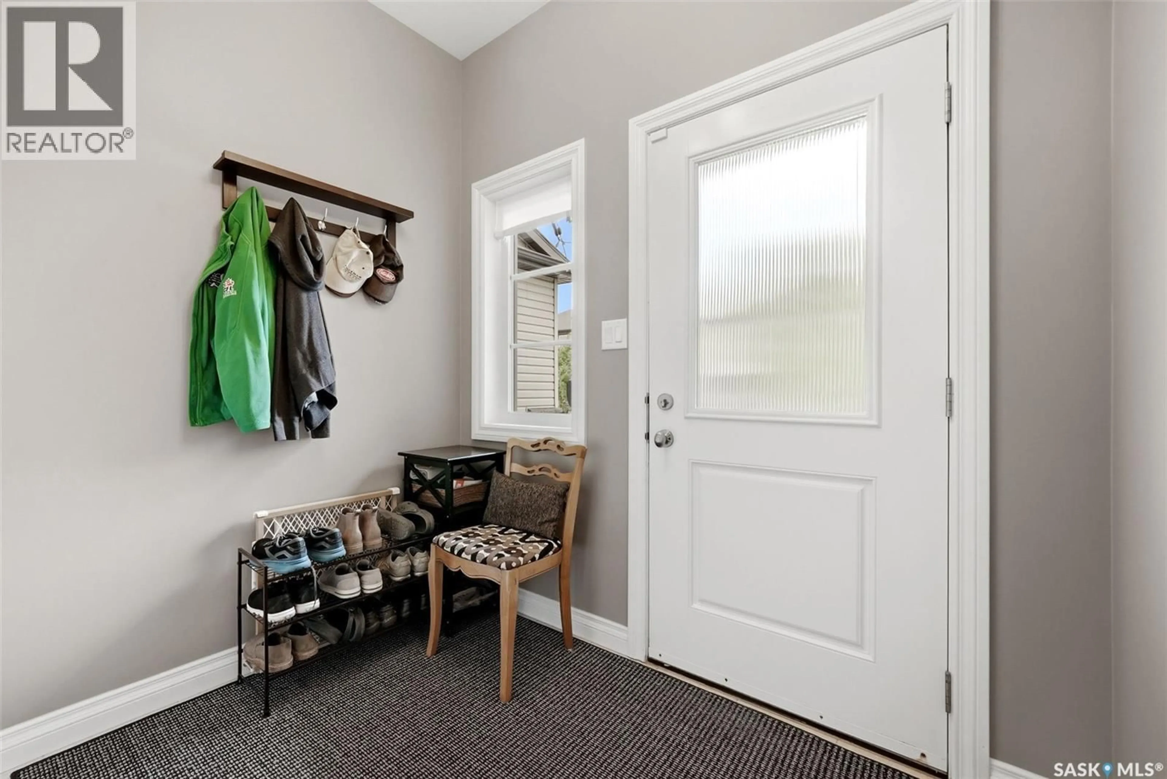 Indoor entryway for 163 DEMARCO POINTE LANE, Regina Saskatchewan S4T1E8