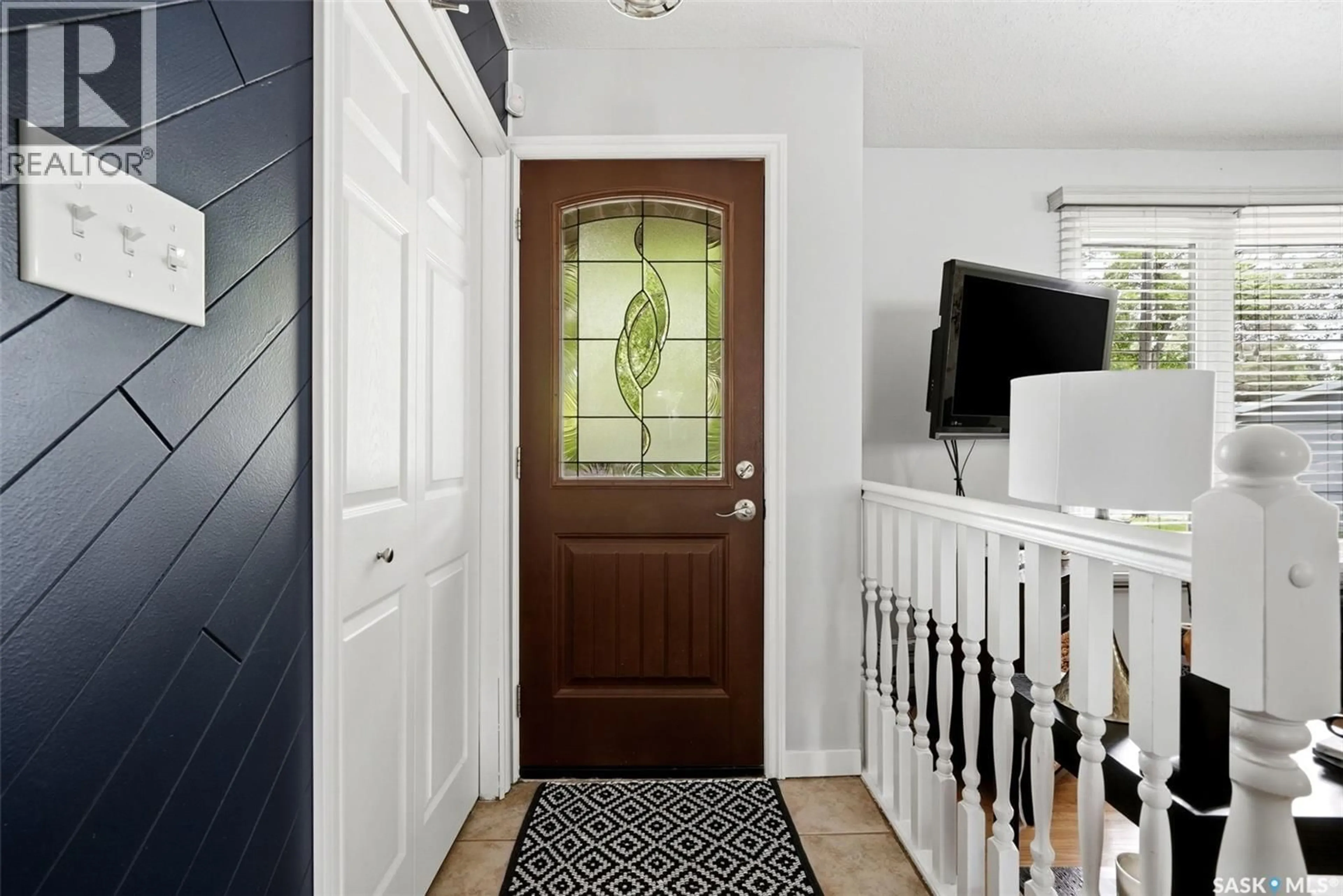 Indoor entryway for 129 MCKEE CRESCENT, Regina Saskatchewan S4S5N7