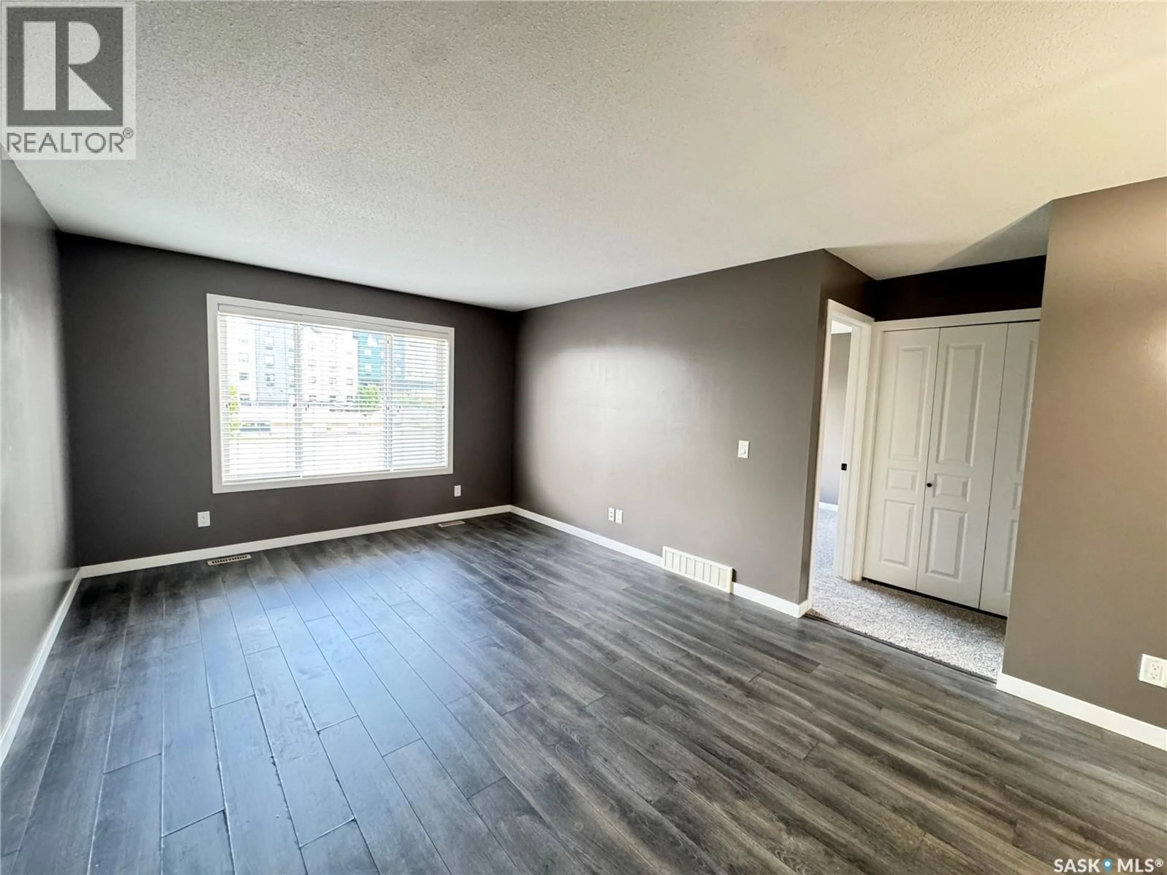 A pic of a room for 11 5004 JAMES HILL ROAD, Regina Saskatchewan S4W0E8
