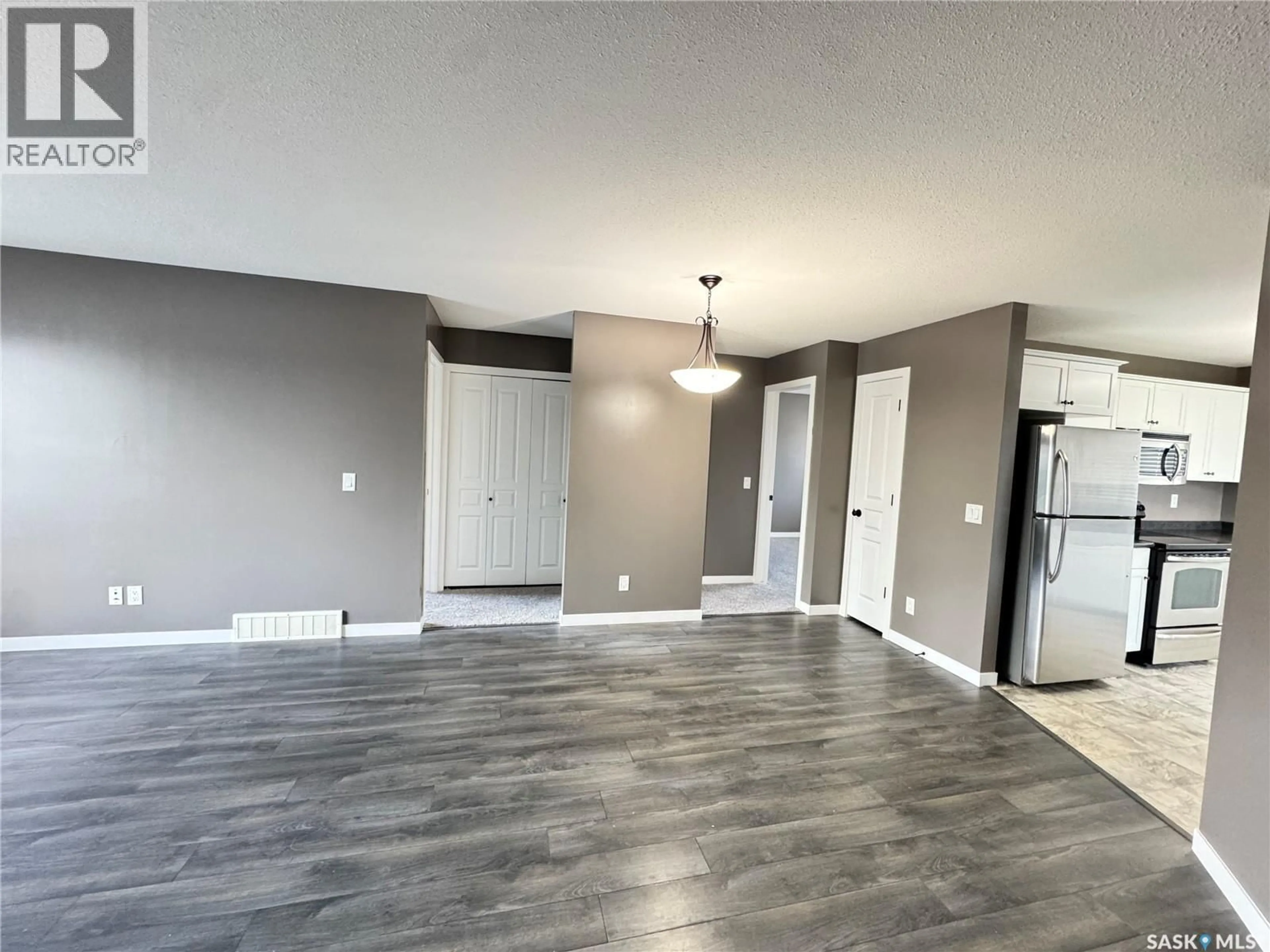 A pic of a room for 11 5004 JAMES HILL ROAD, Regina Saskatchewan S4W0E8