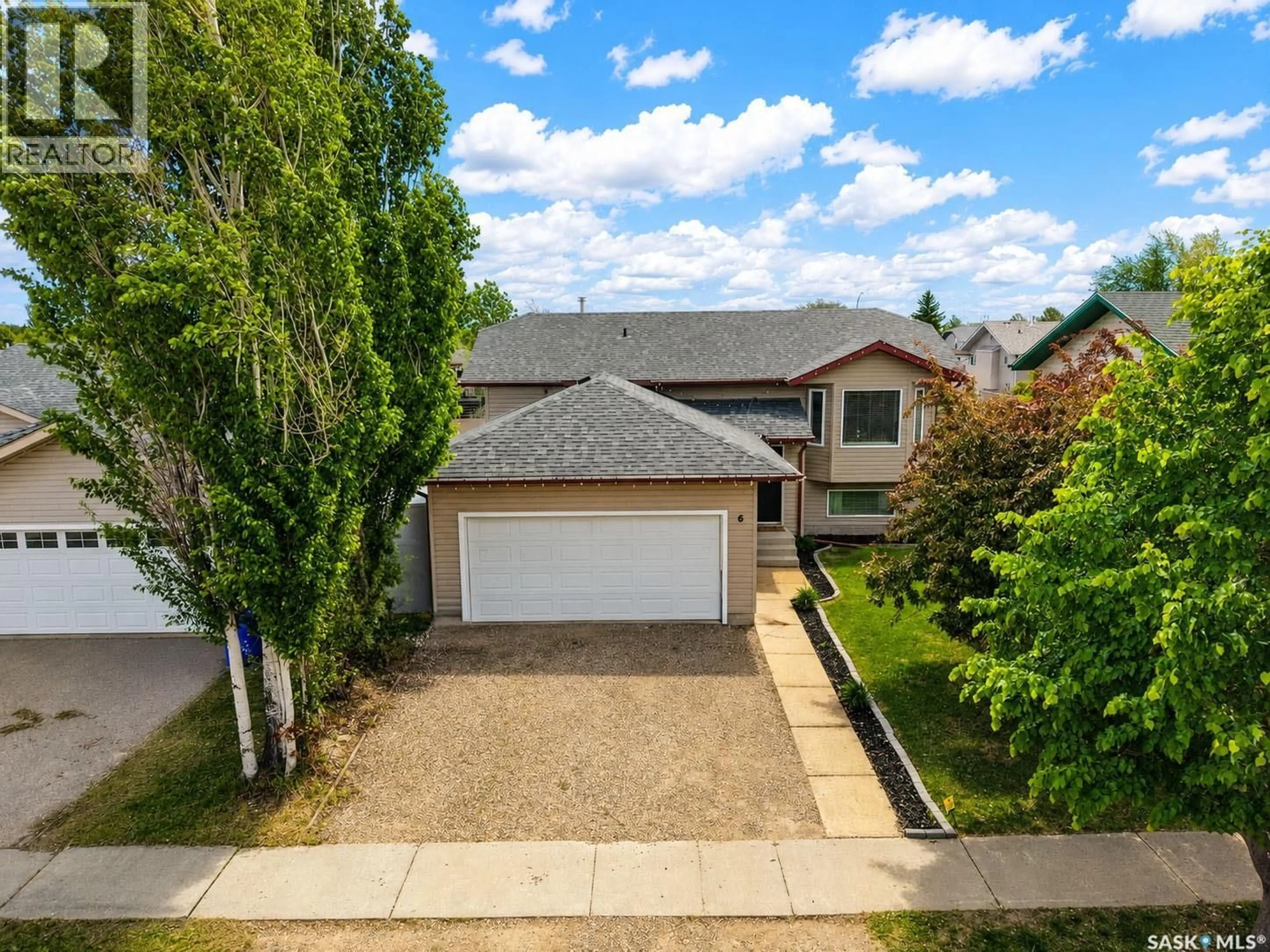 A pic from outside/outdoor area/front of a property/back of a property/a pic from drone, street for 6 DMYTERKO BAY, Prince Albert Saskatchewan S6V8E8