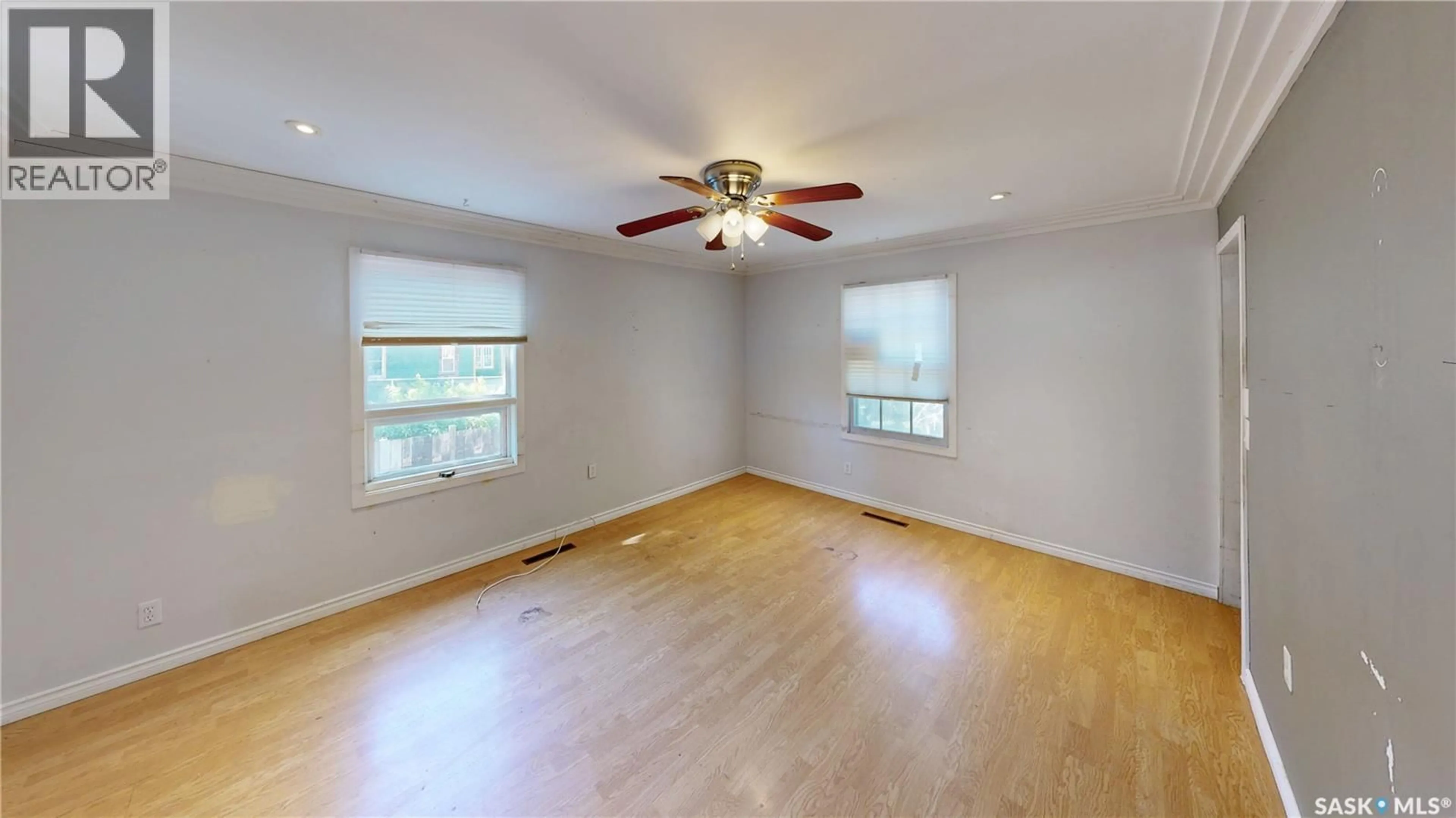 A pic of a room for 1277 QUEEN STREET, Regina Saskatchewan S4T4B5