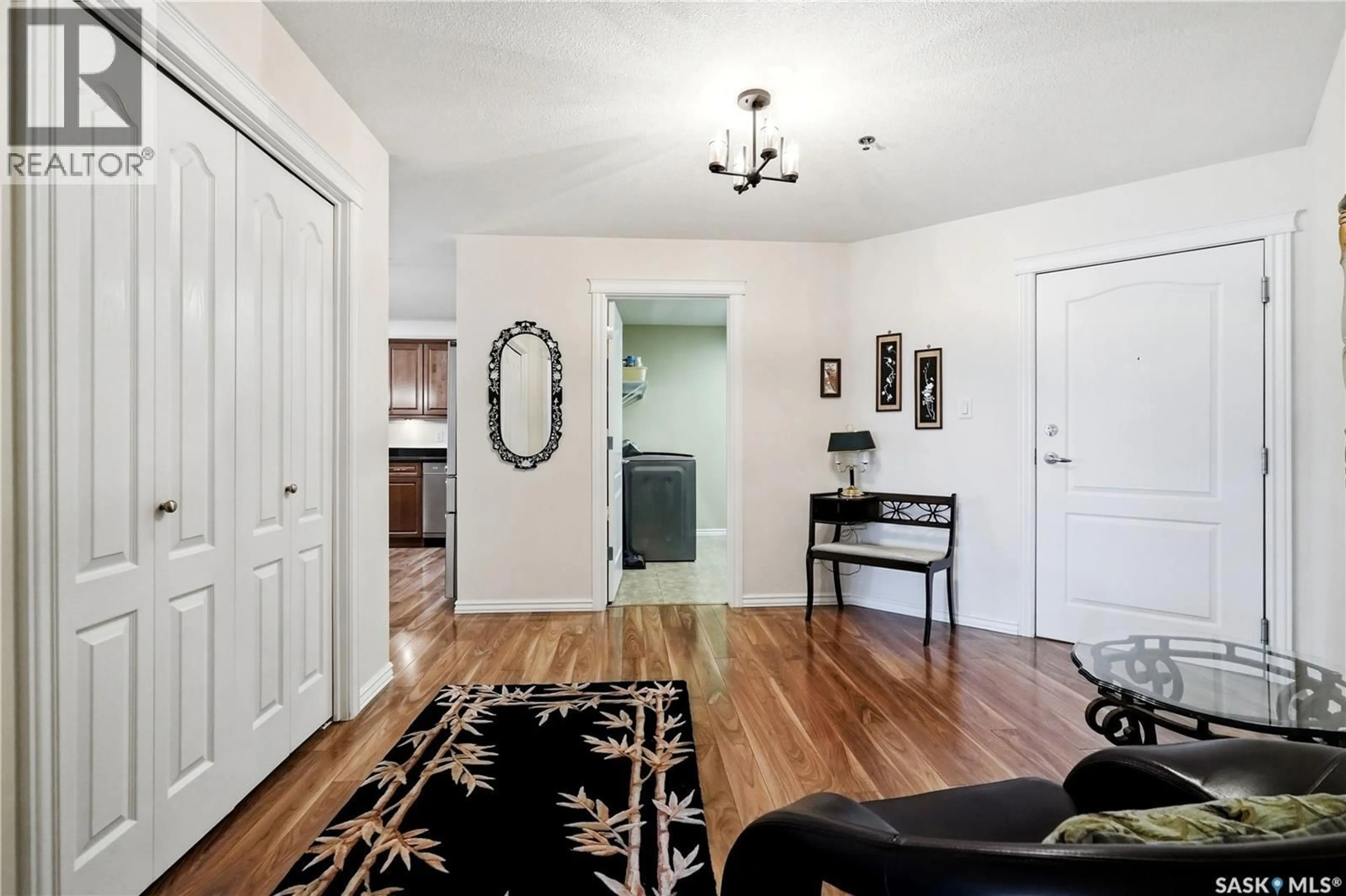 Indoor entryway for #203 - 2100 ARENS ROAD, Regina Saskatchewan S4V1K7
