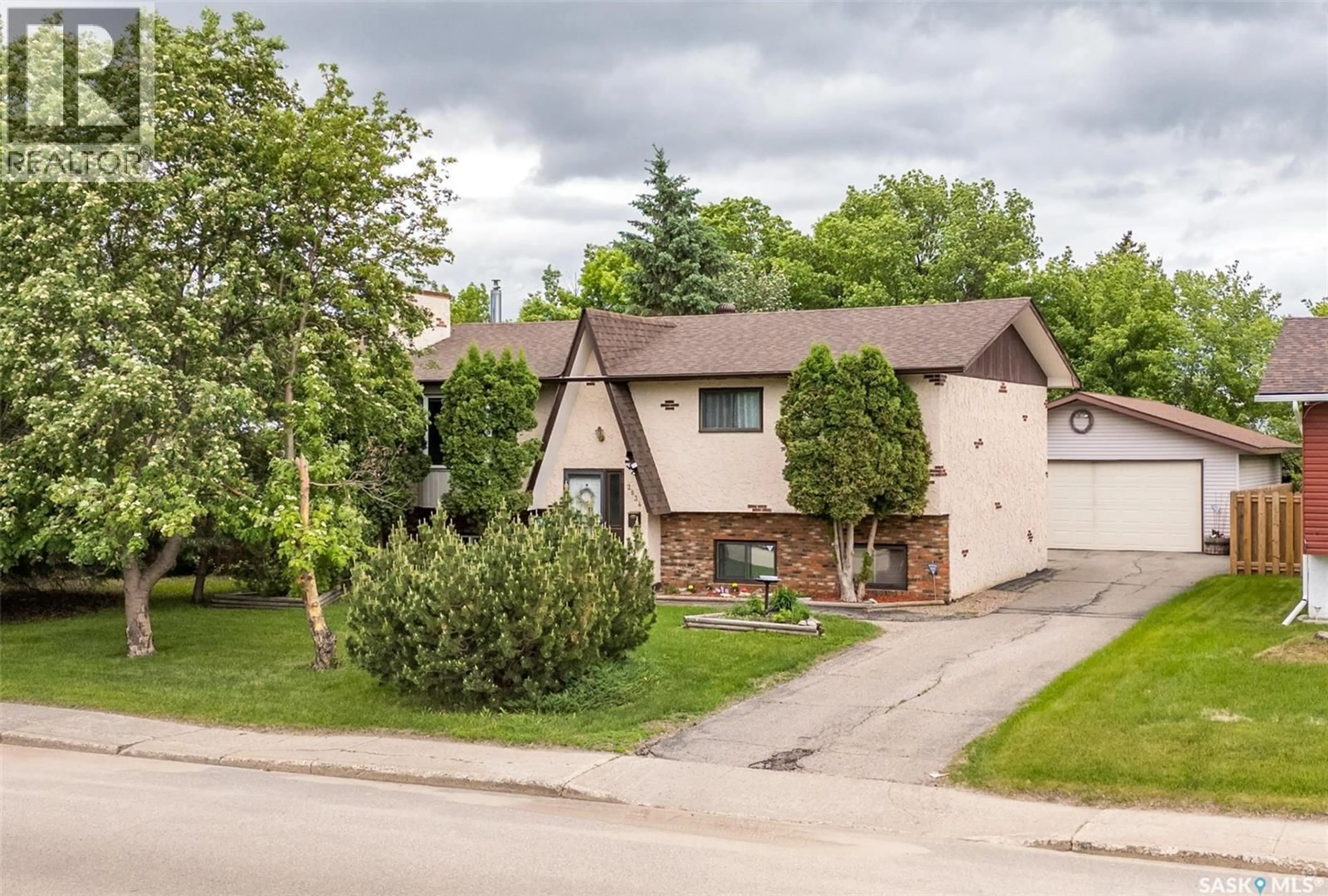 A pic from outside/outdoor area/front of a property/back of a property/a pic from drone, street for 2834 DUNN DRIVE, Prince Albert Saskatchewan S6V6K7