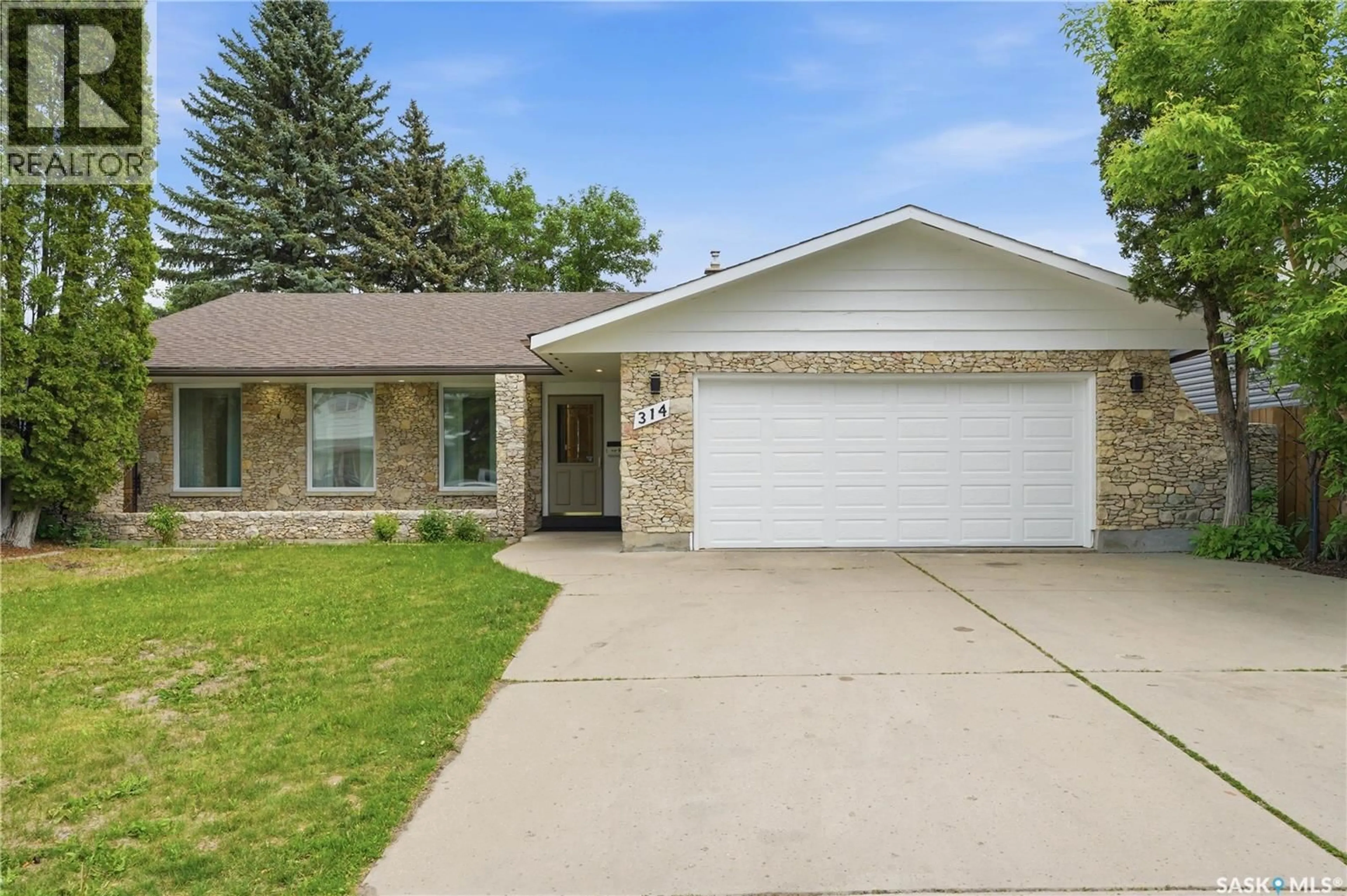 Home with brick exterior material, street for 314 ANDERSON CRESCENT, Saskatoon Saskatchewan S7H4A3