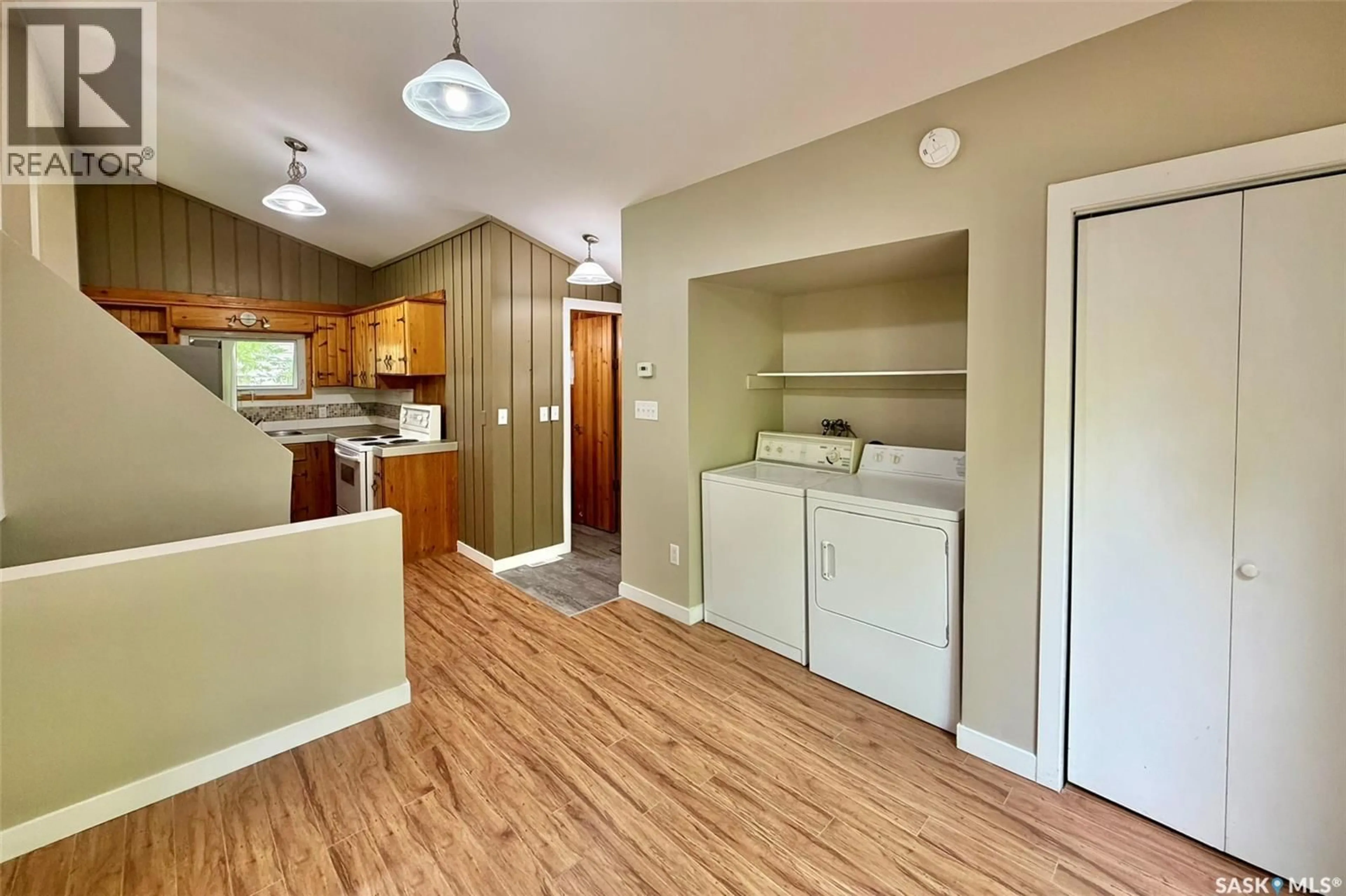 Unknown for 458 7TH STREET, Regina Beach Saskatchewan S0G4C0