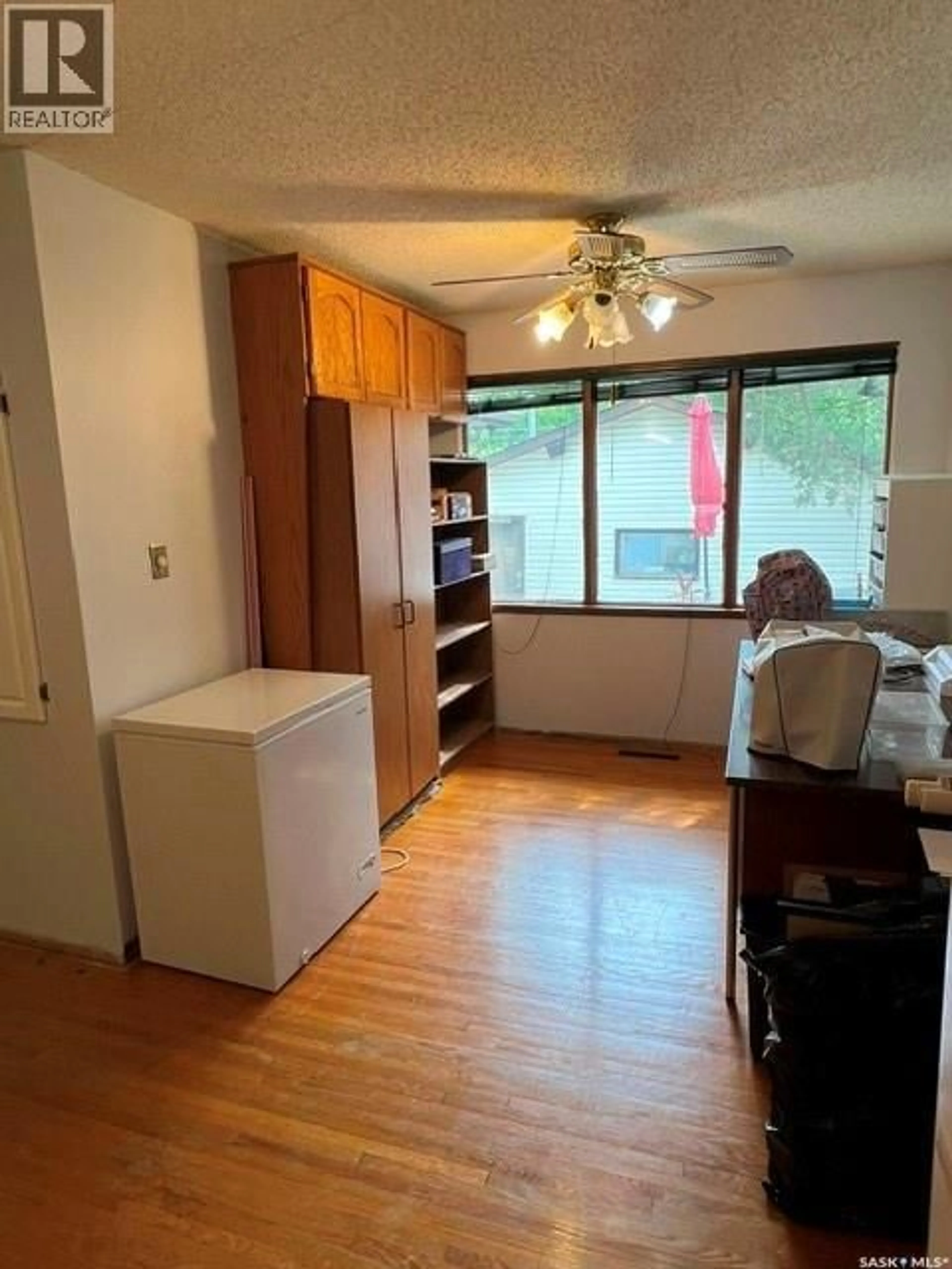 A pic of a room for 2745 PARK STREET, Regina Saskatchewan S4N2H4