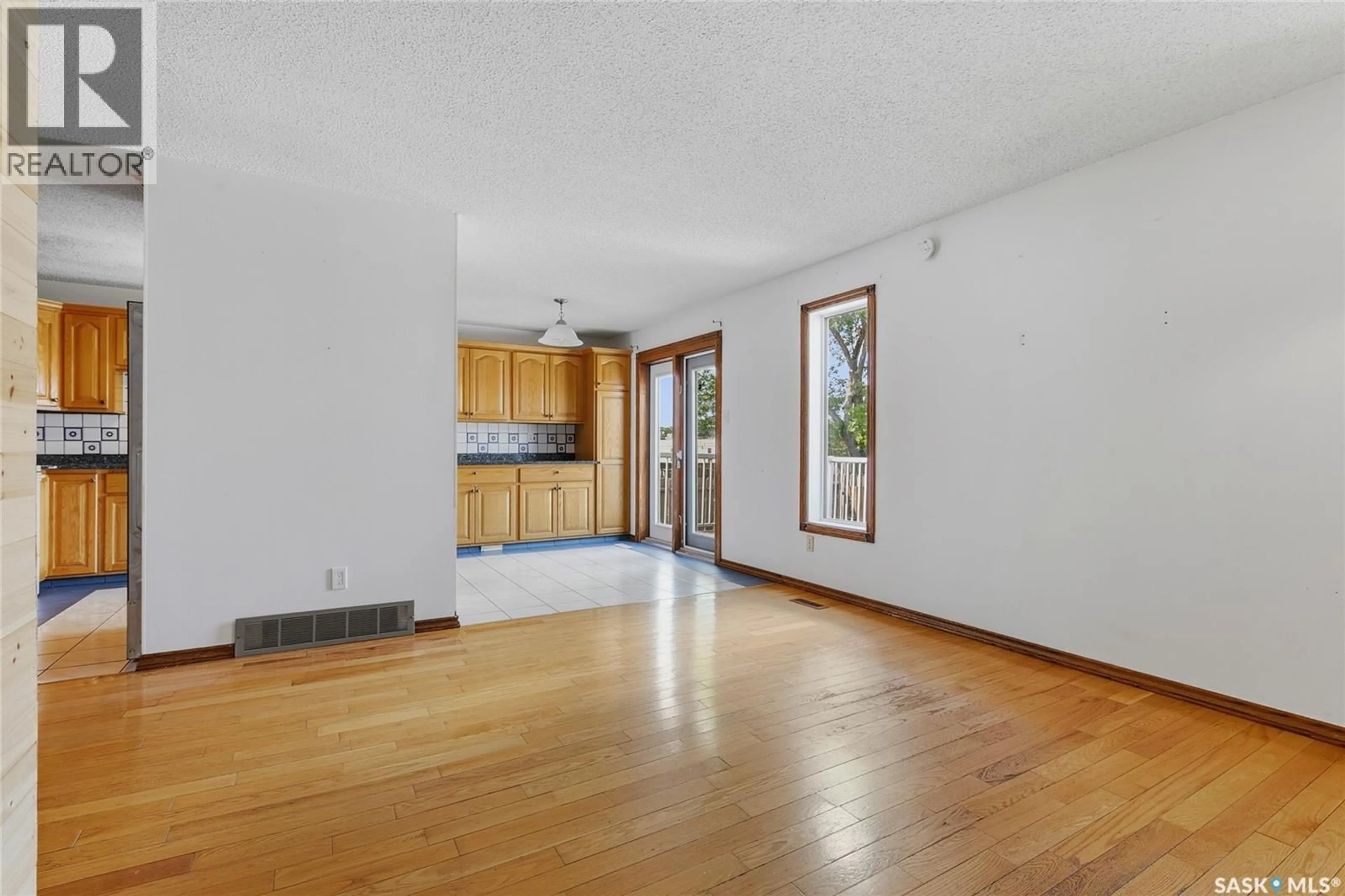 A pic of a room for 986 ROWELL CRESCENT, Regina Saskatchewan S4X2A6