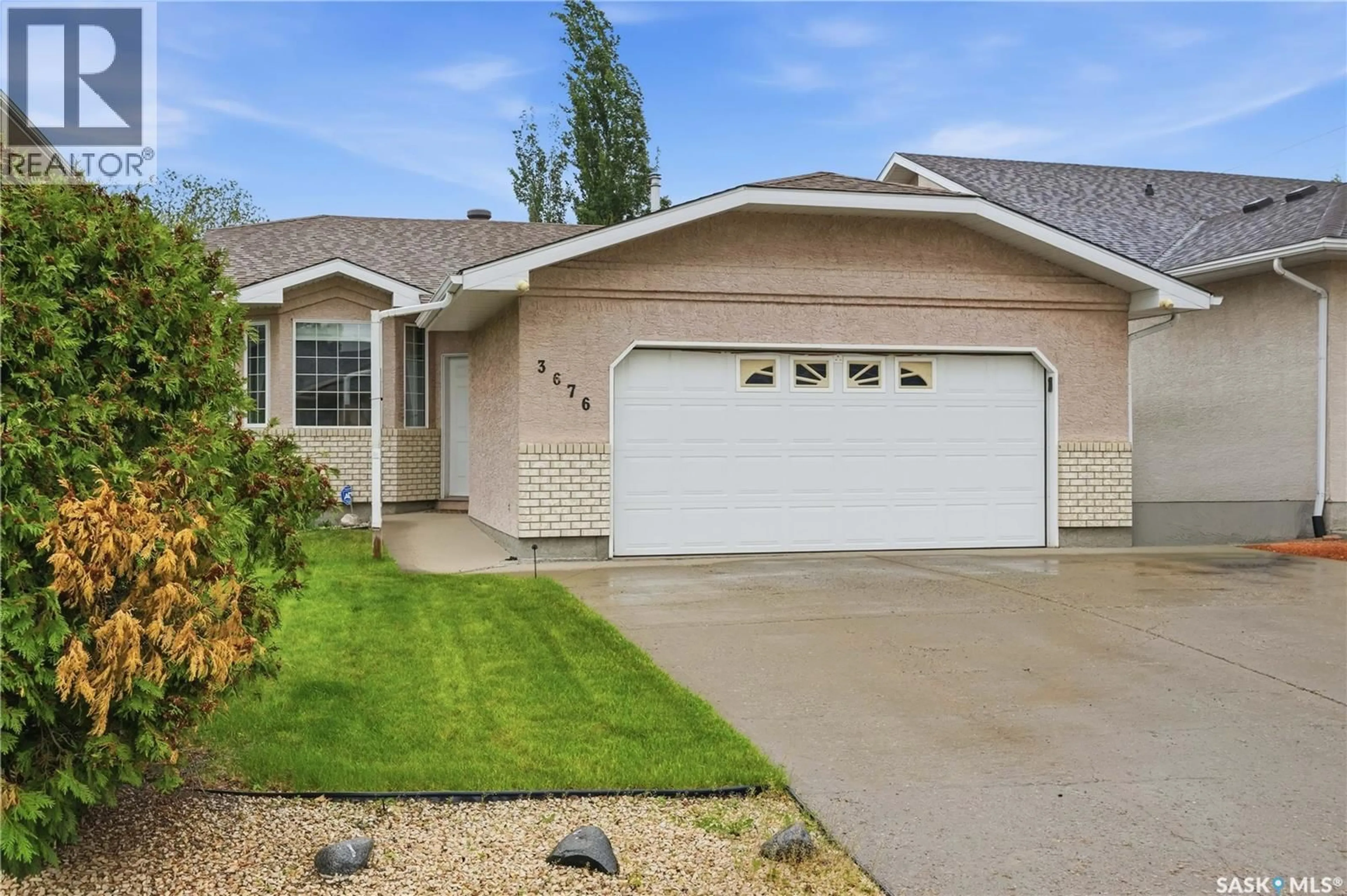 Home with vinyl exterior material, street for 3676 BISHOP CRESCENT, Regina Saskatchewan S4Z1A8