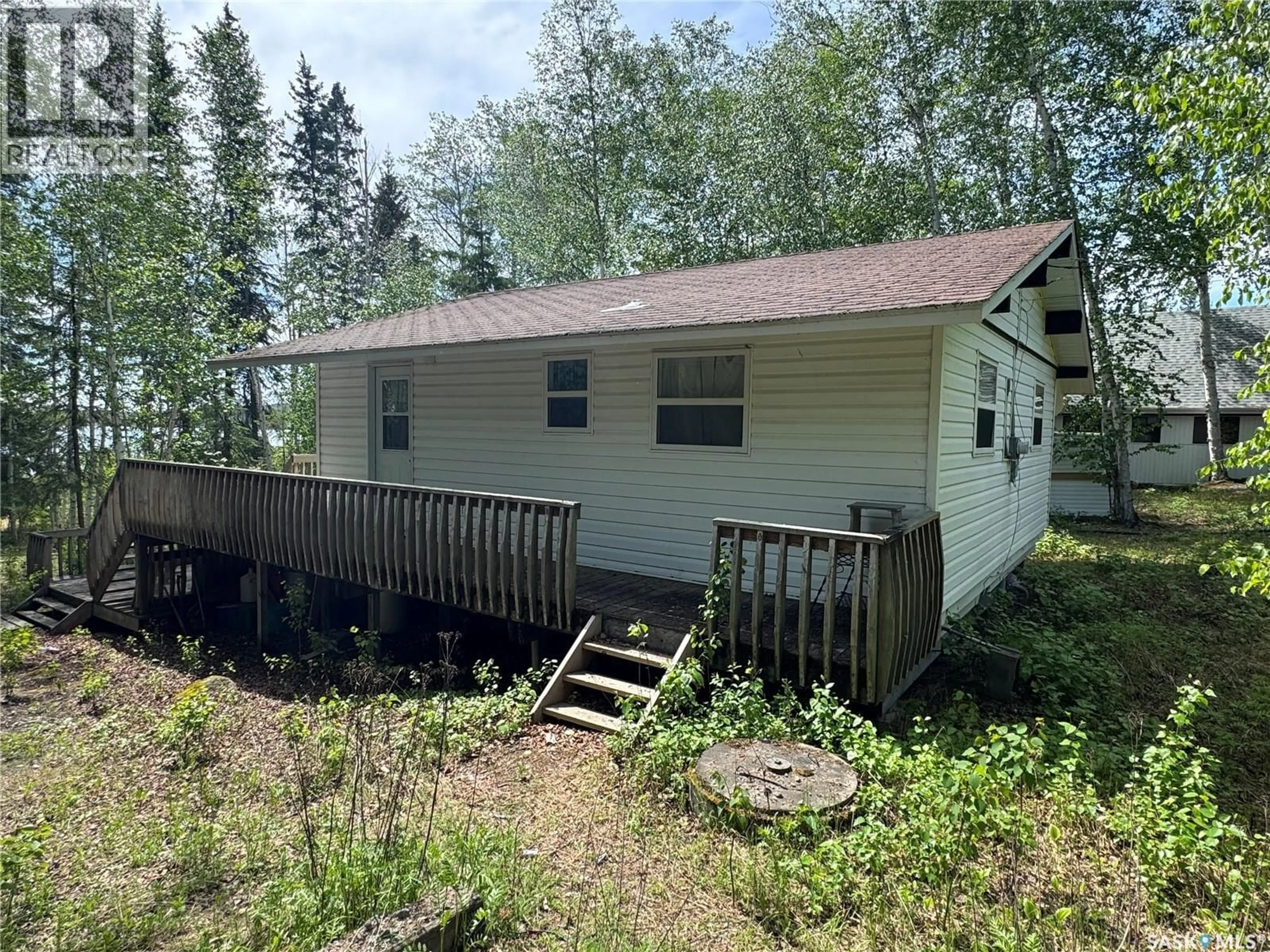 Shed for 803 WILLOW STREET, Lac La Ronge Provincial Park Saskatchewan S0J1L0