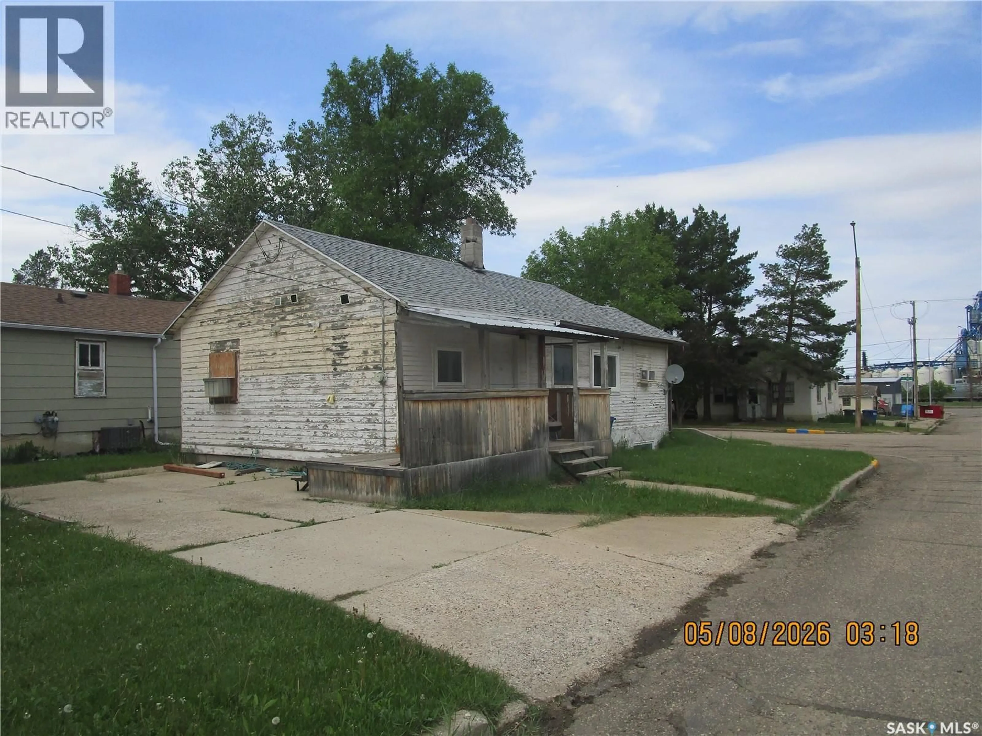 Unknown for 330 2ND AVENUE, Assiniboia Saskatchewan S0H0B0