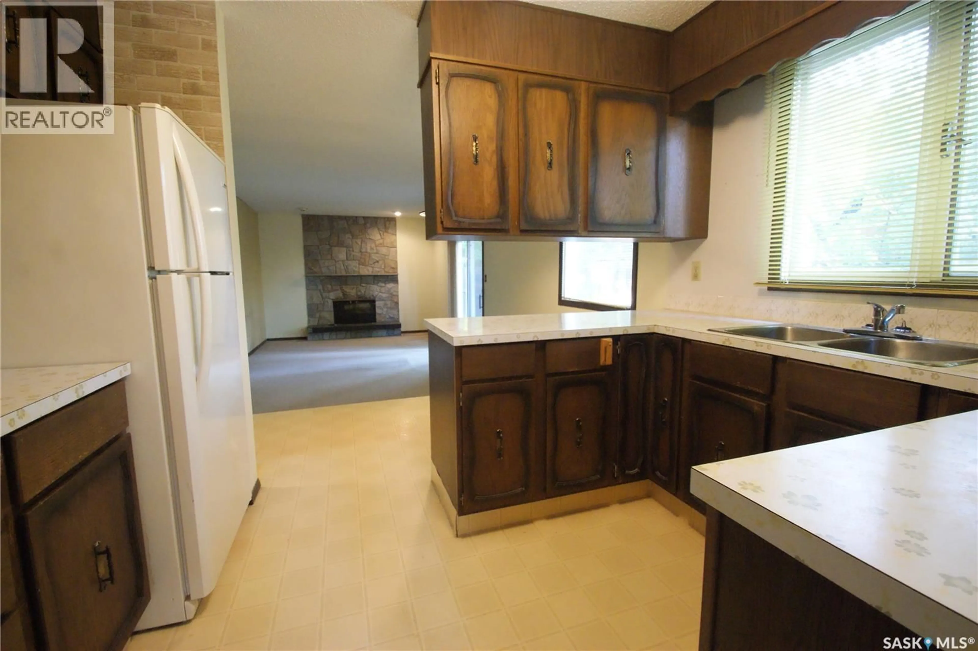 Standard kitchen, ceramic/tile floor for 99 ASSINIBOINE DRIVE, Saskatoon Saskatchewan S7K4E7
