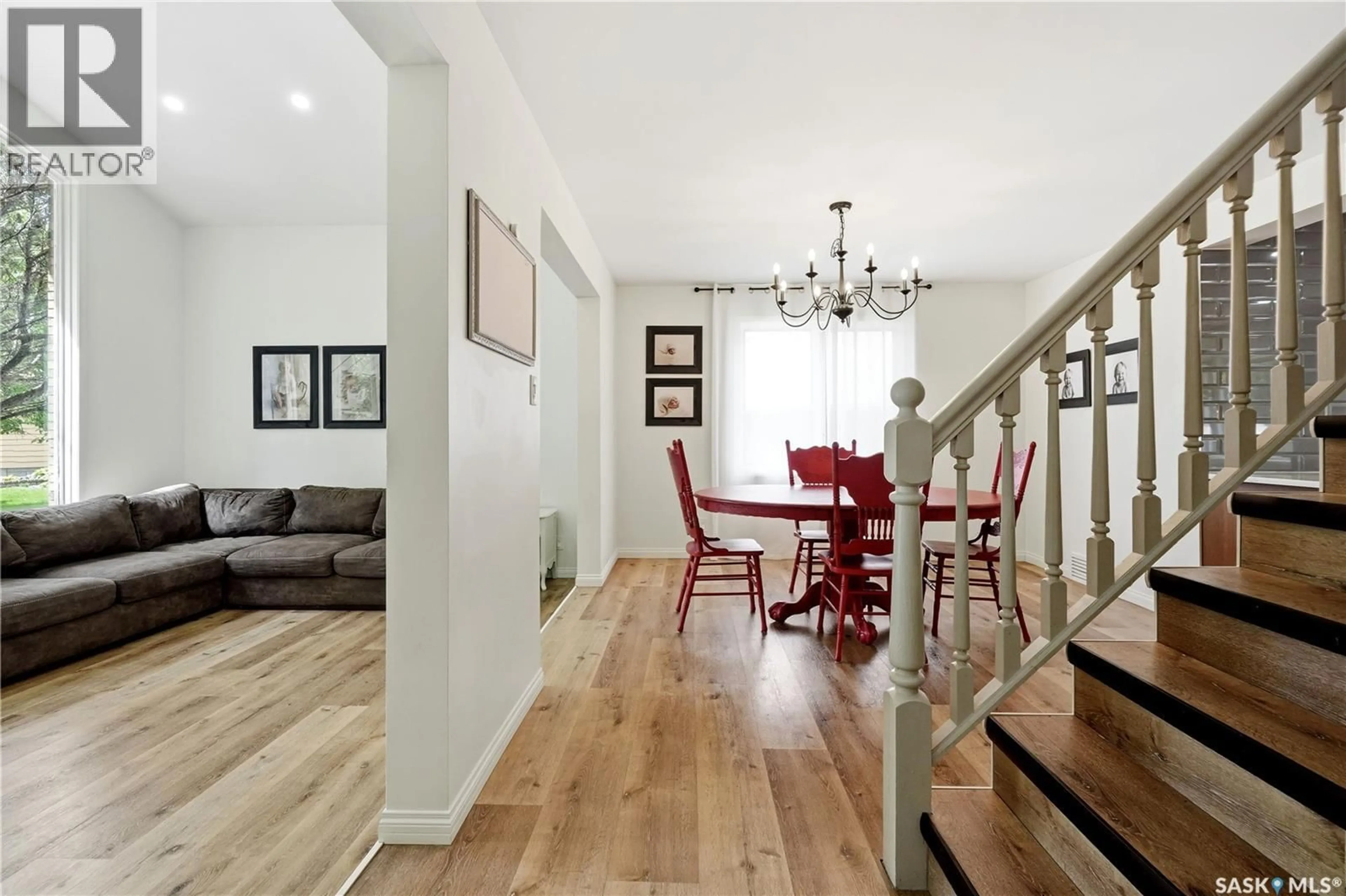 Unknown for 2206 HANOVER CRESCENT, Regina Saskatchewan S4V0Z6