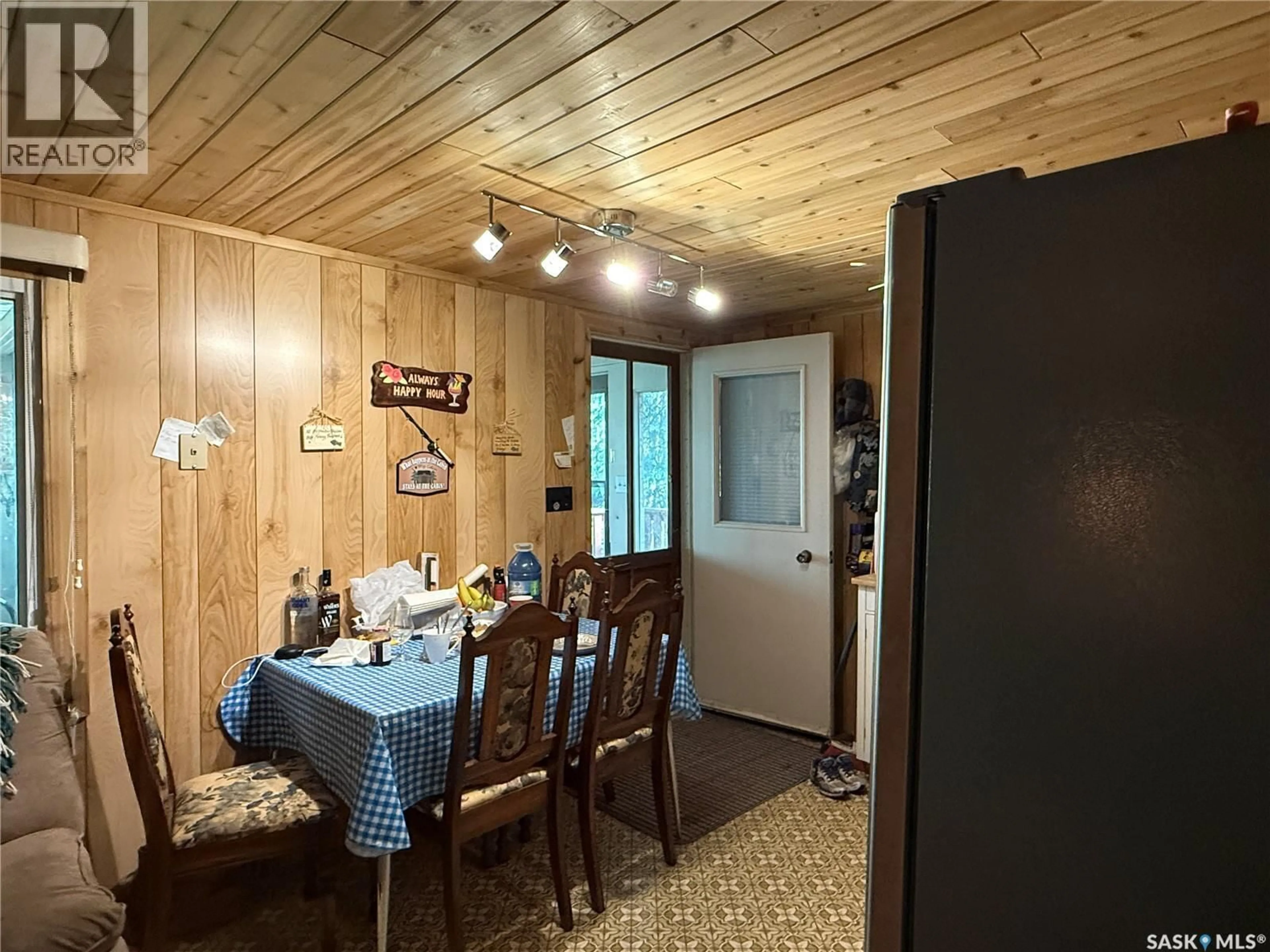 Dining room, unknown for 404 NORTHSHORE DRIVE, Northern Admin District Saskatchewan S0M0G0
