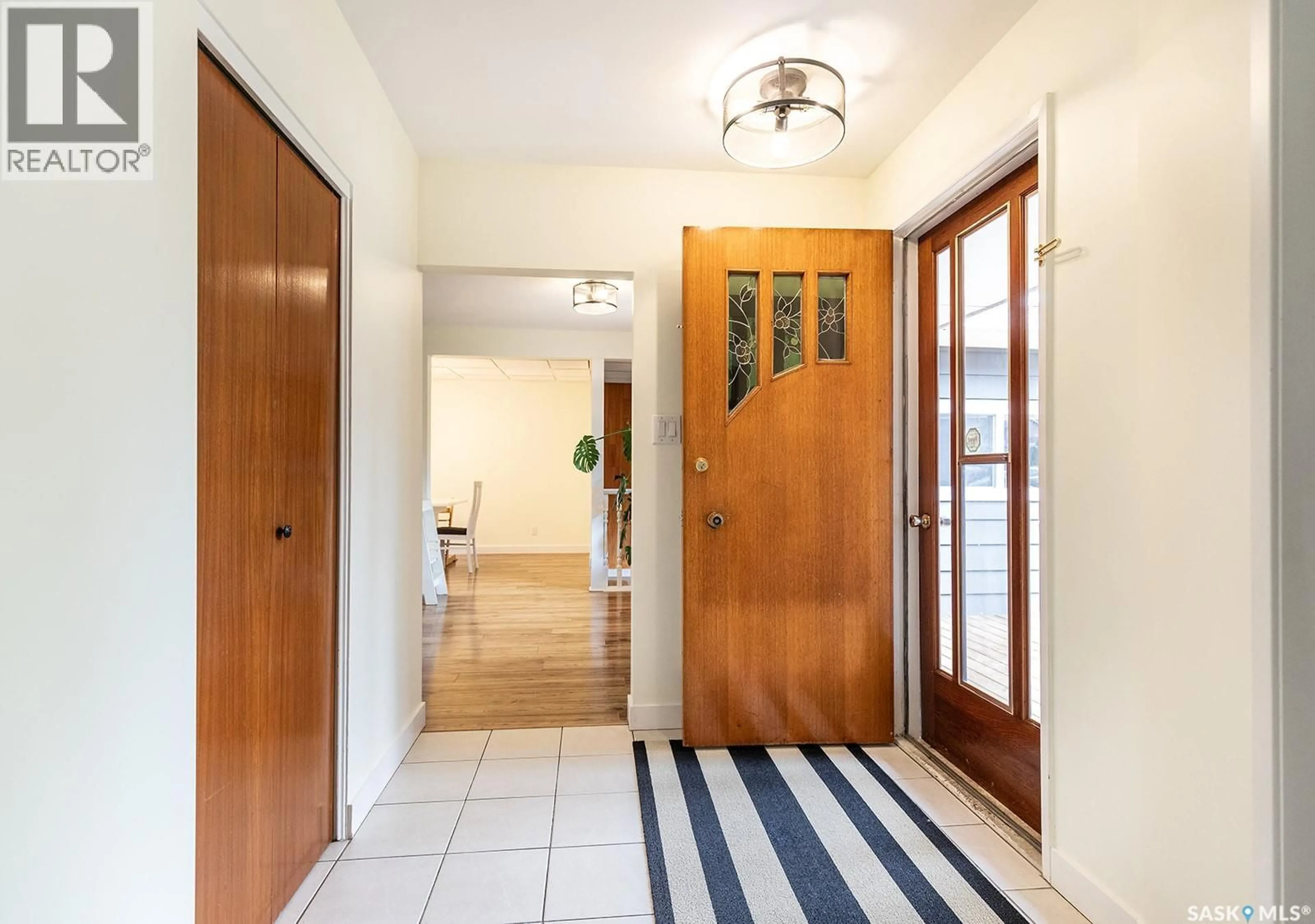 Indoor foyer for 4 RUTTER CRESCENT, Saskatoon Saskatchewan S7H3B7