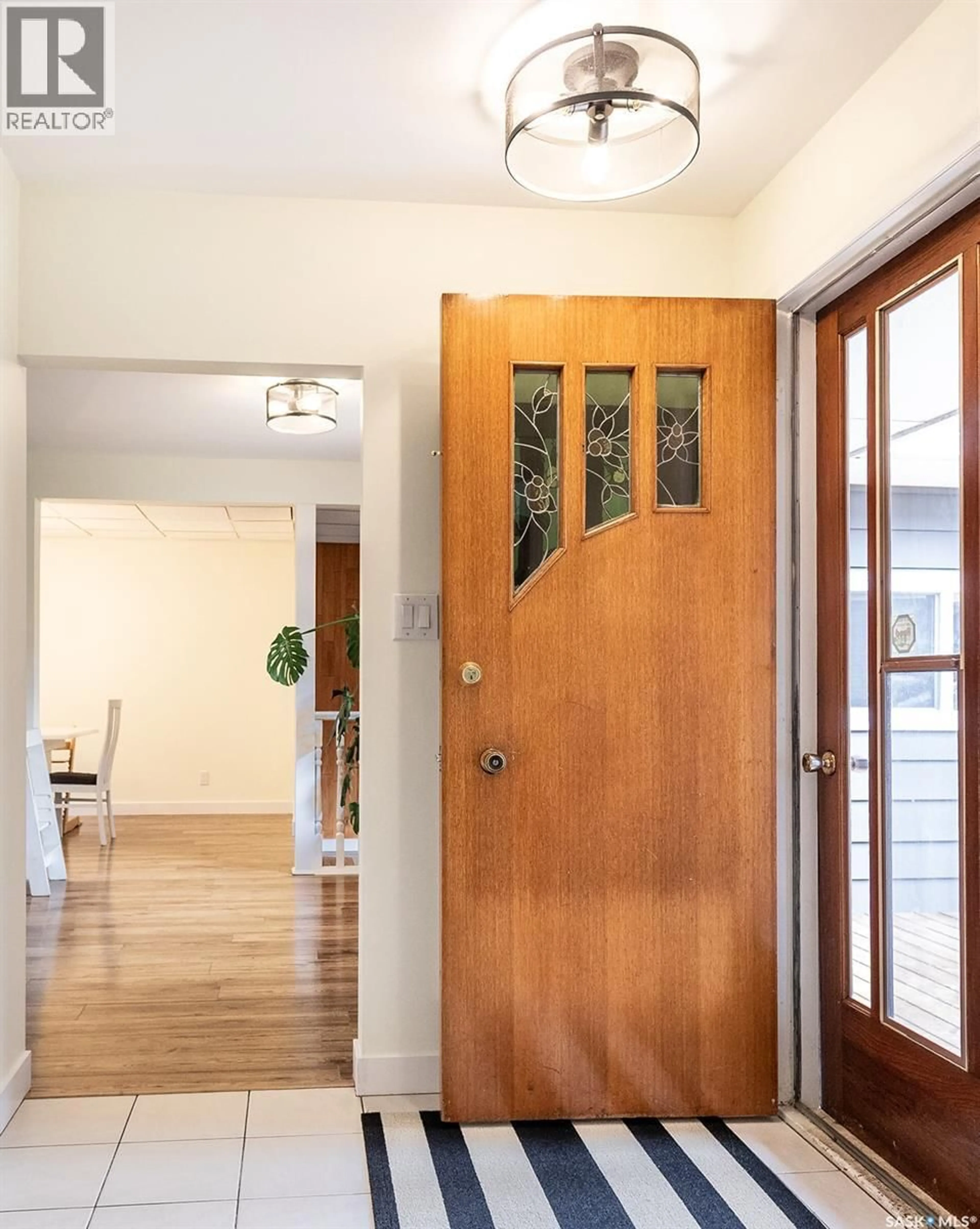 Indoor entryway for 4 RUTTER CRESCENT, Saskatoon Saskatchewan S7H3B7
