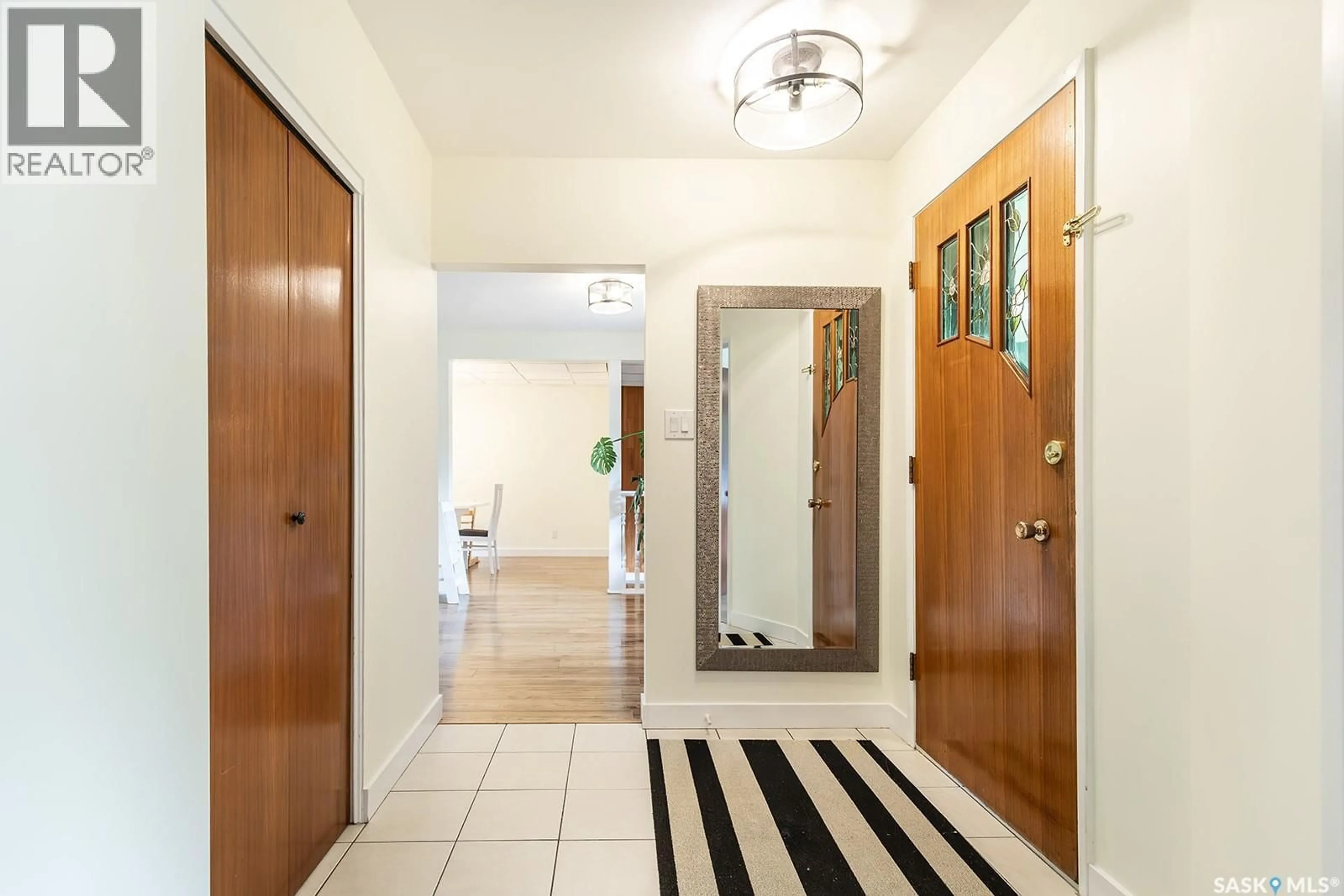 Indoor foyer for 4 RUTTER CRESCENT, Saskatoon Saskatchewan S7H3B7