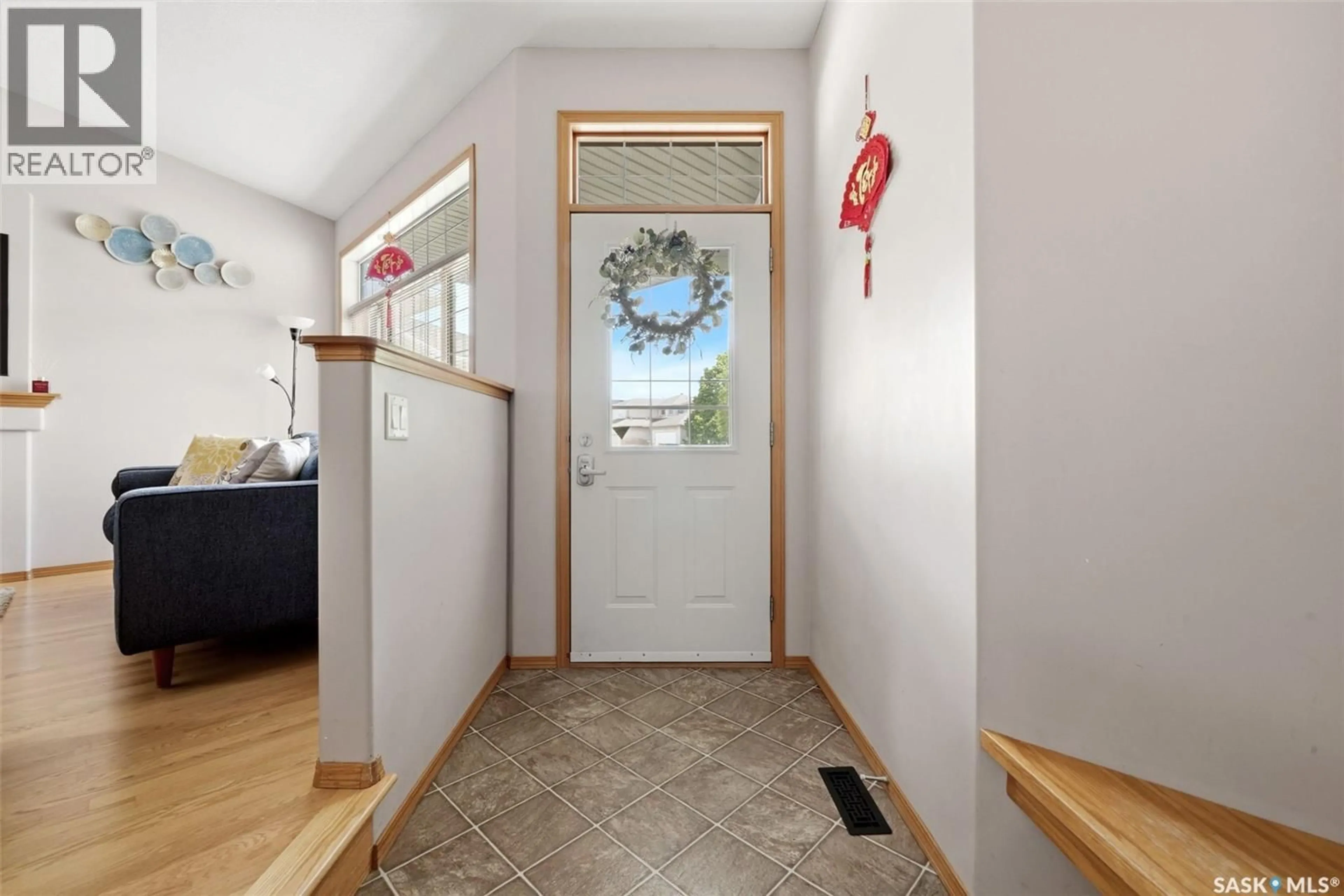 Indoor entryway for 5022 BOSWELL CRESCENT, Regina Saskatchewan S4X4P9