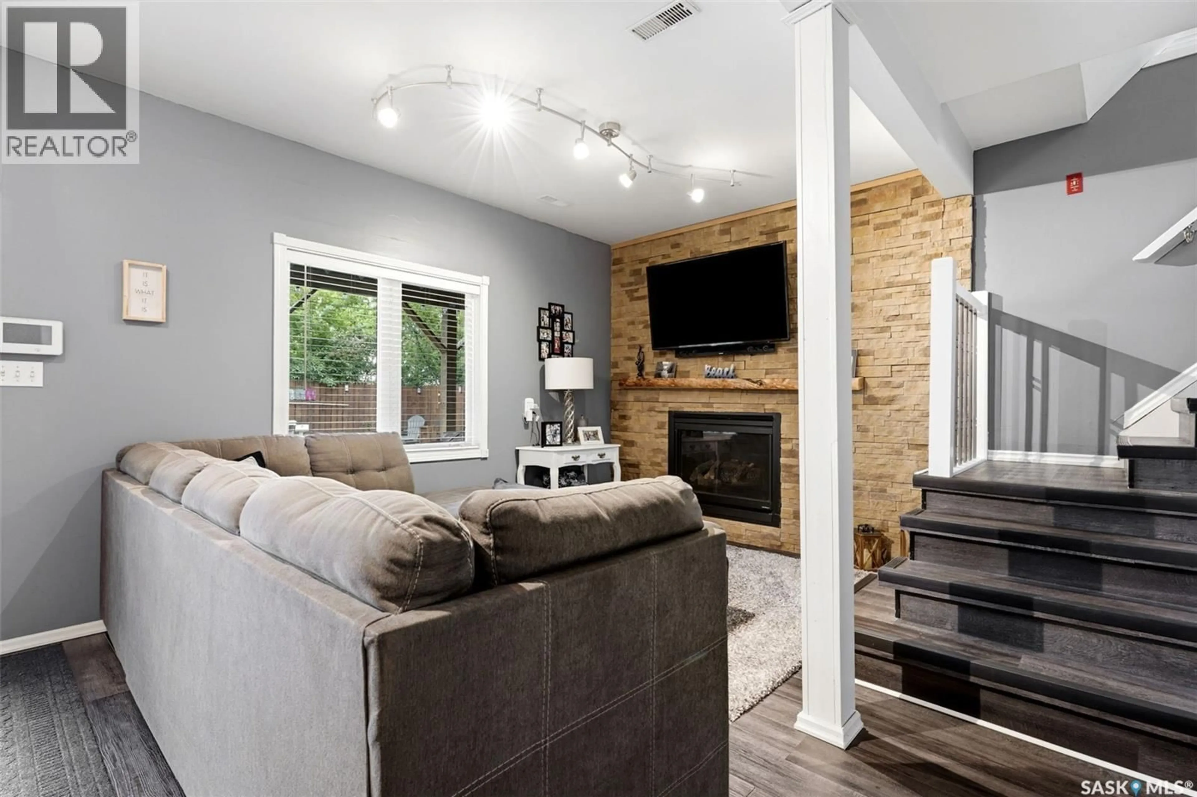 Living room with furniture, unknown for 1207 5TH AVENUE, Regina Beach Saskatchewan S0G4C0