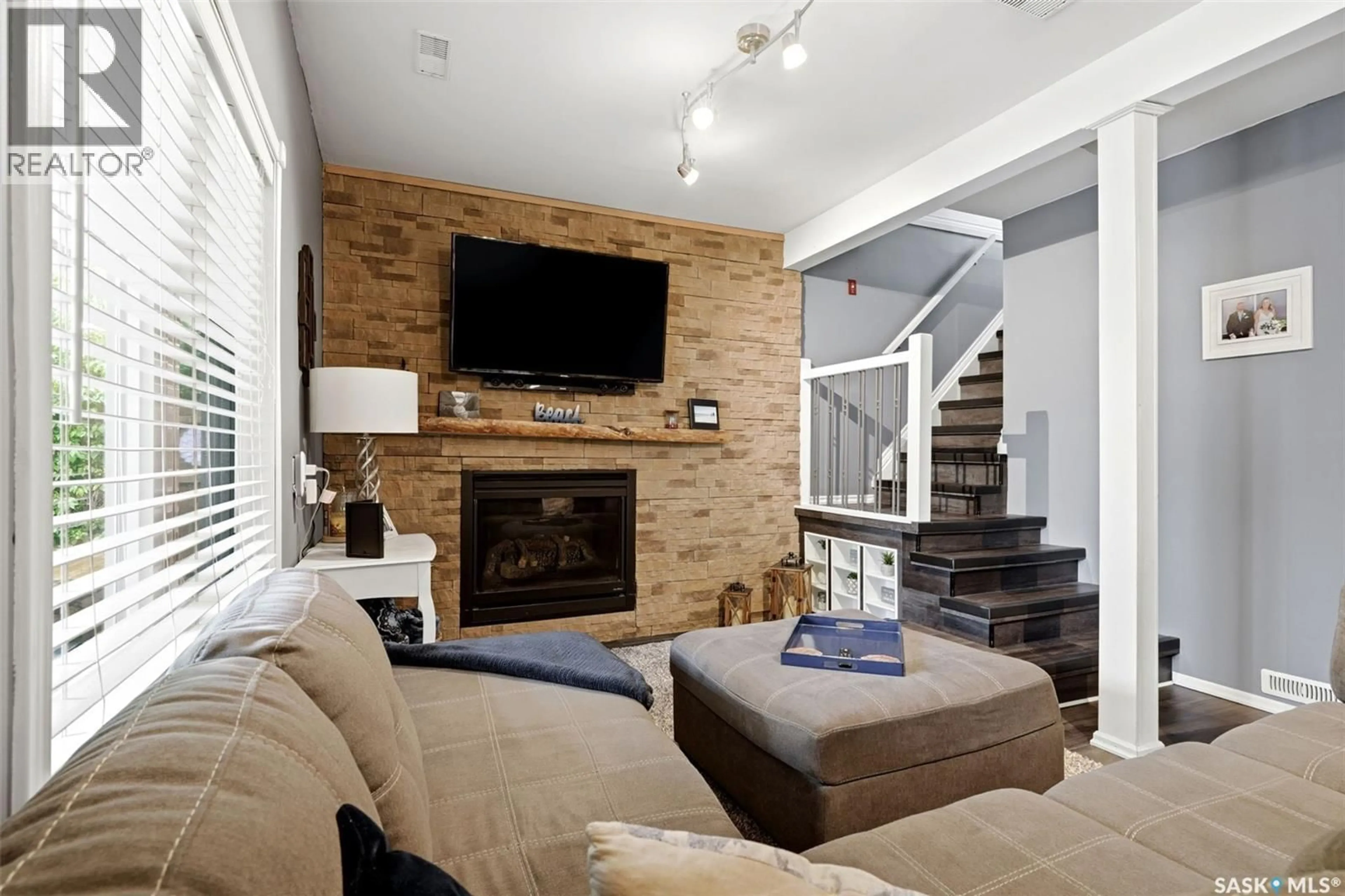 Living room with furniture, unknown for 1207 5TH AVENUE, Regina Beach Saskatchewan S0G4C0