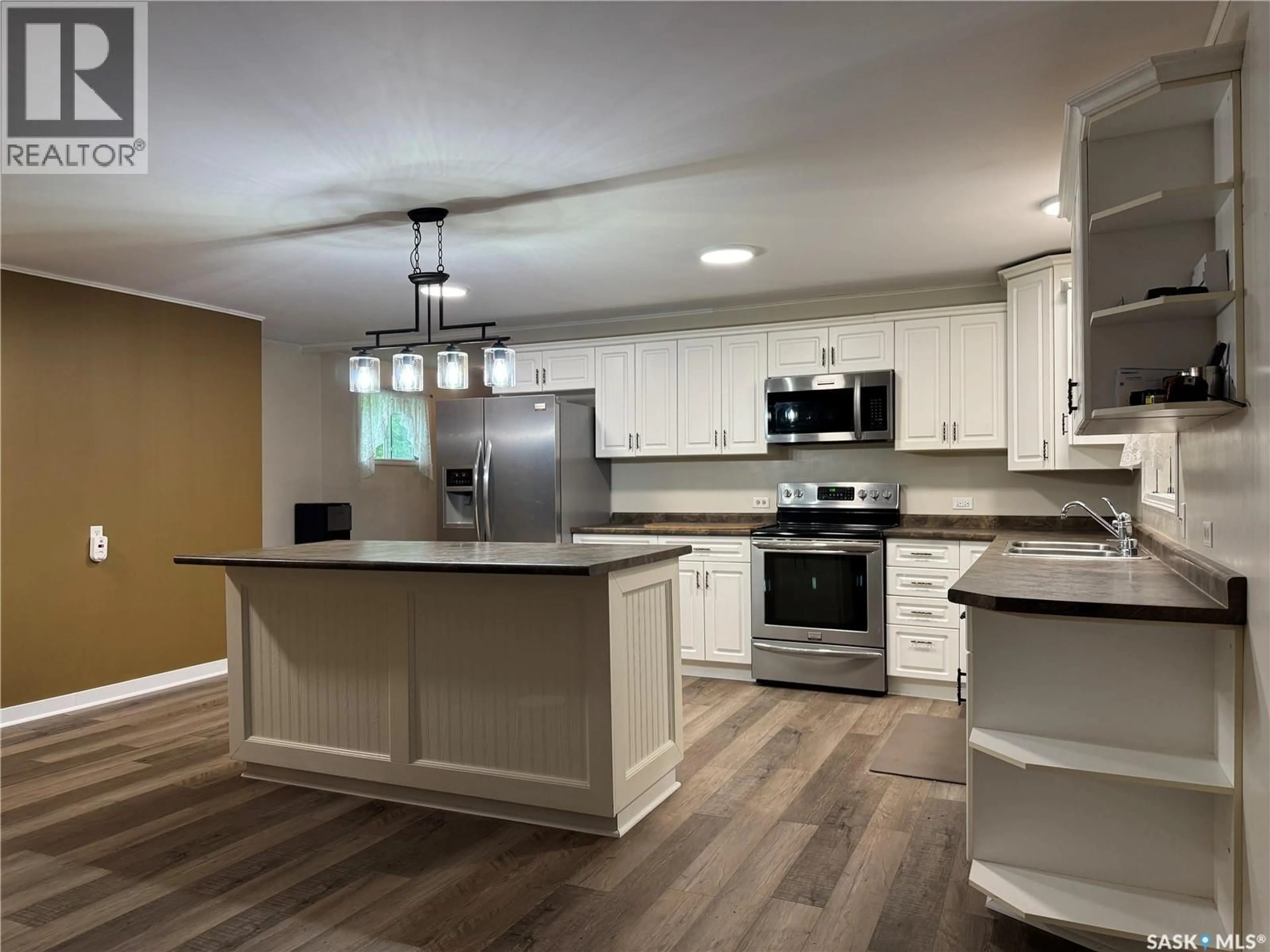 Open concept kitchen, unknown for KOWALYK ACREAGE, Big Quill Rm No. 308 Saskatchewan S0A4T0