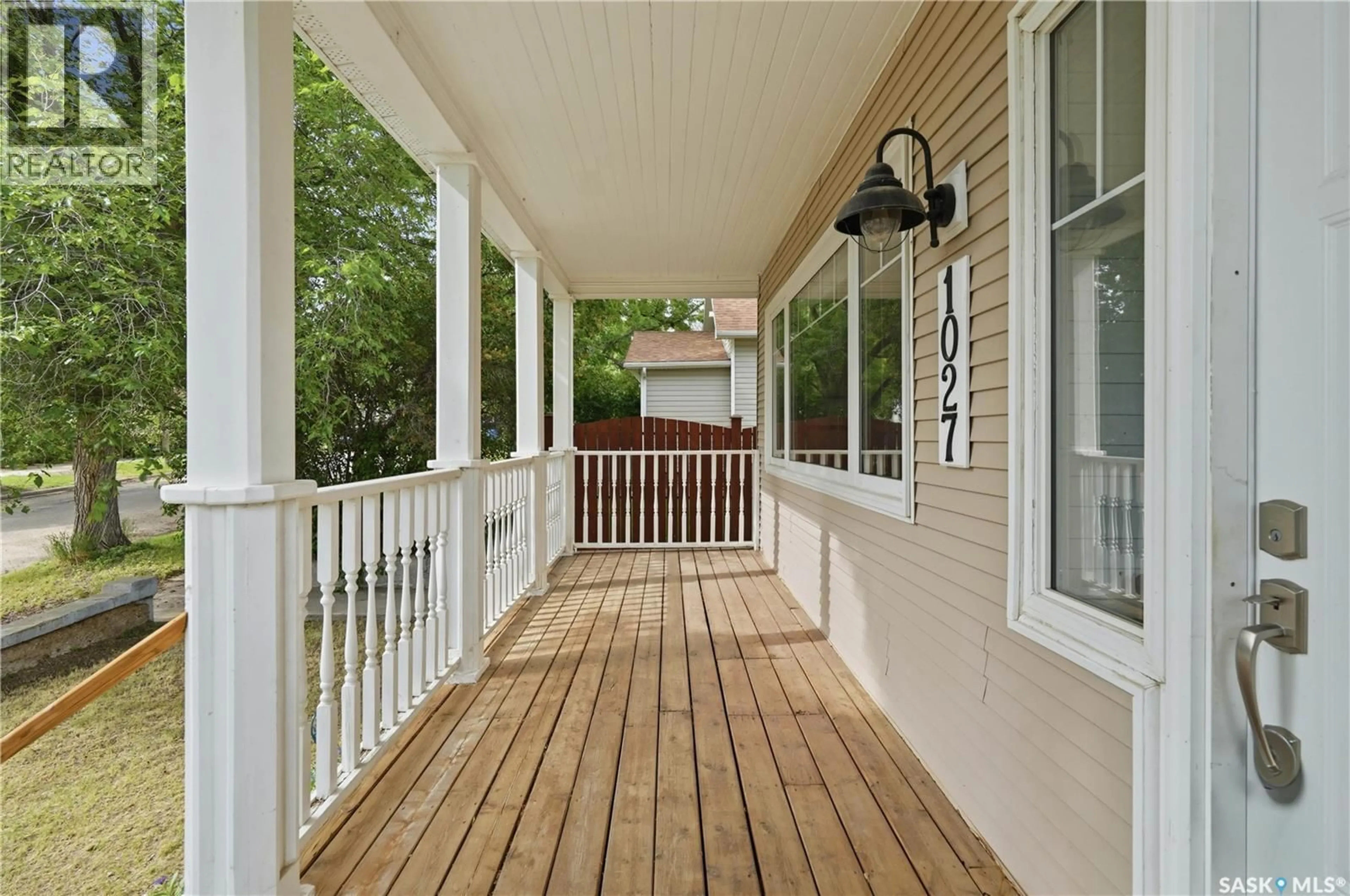Patio, street for 1027 GRAFTON AVENUE, Moose Jaw Saskatchewan S6H3S2