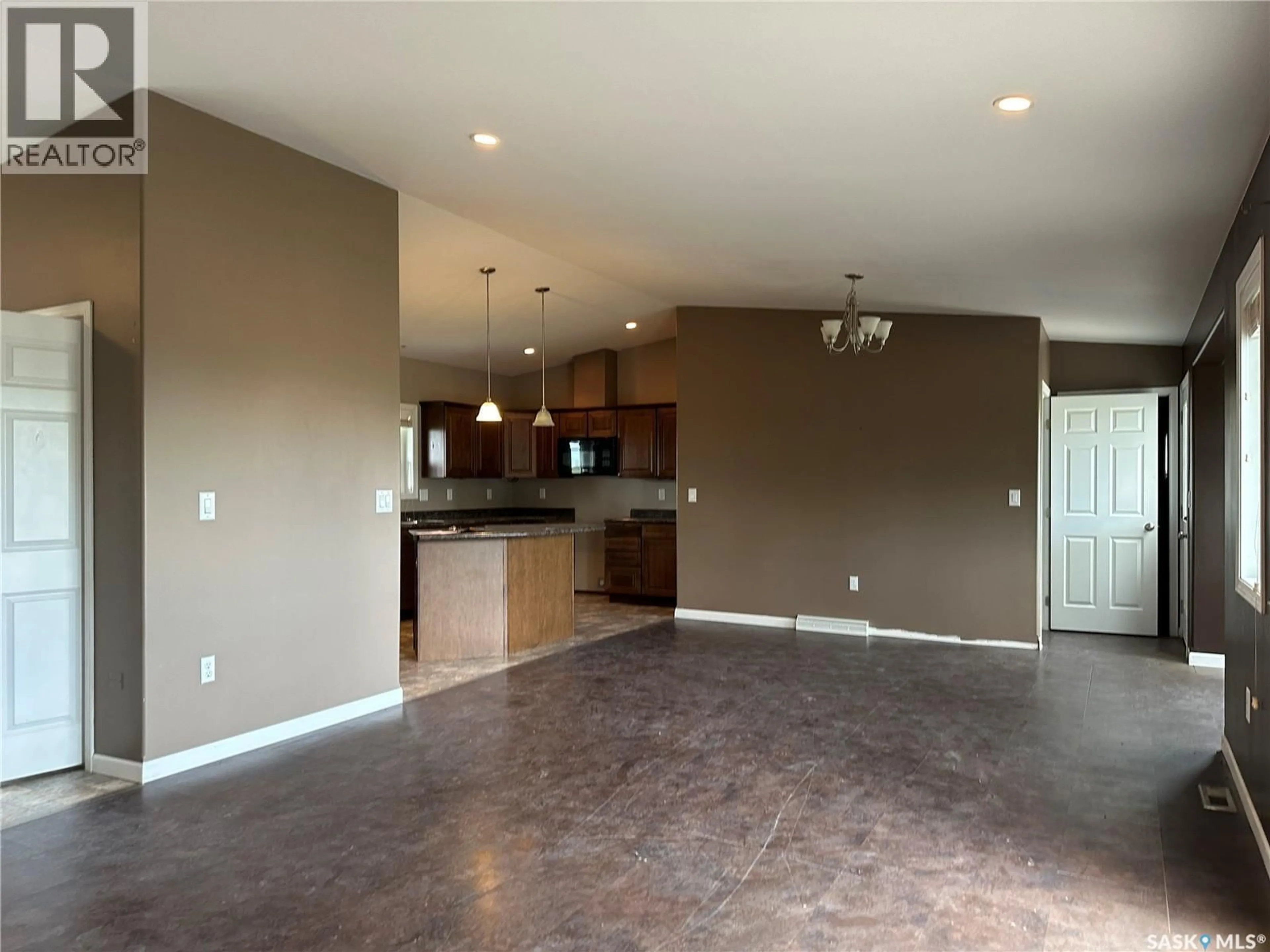 Open concept kitchen, unknown for 201 1ST STREET, Lomond Rm No. 37 Saskatchewan S0C0V0
