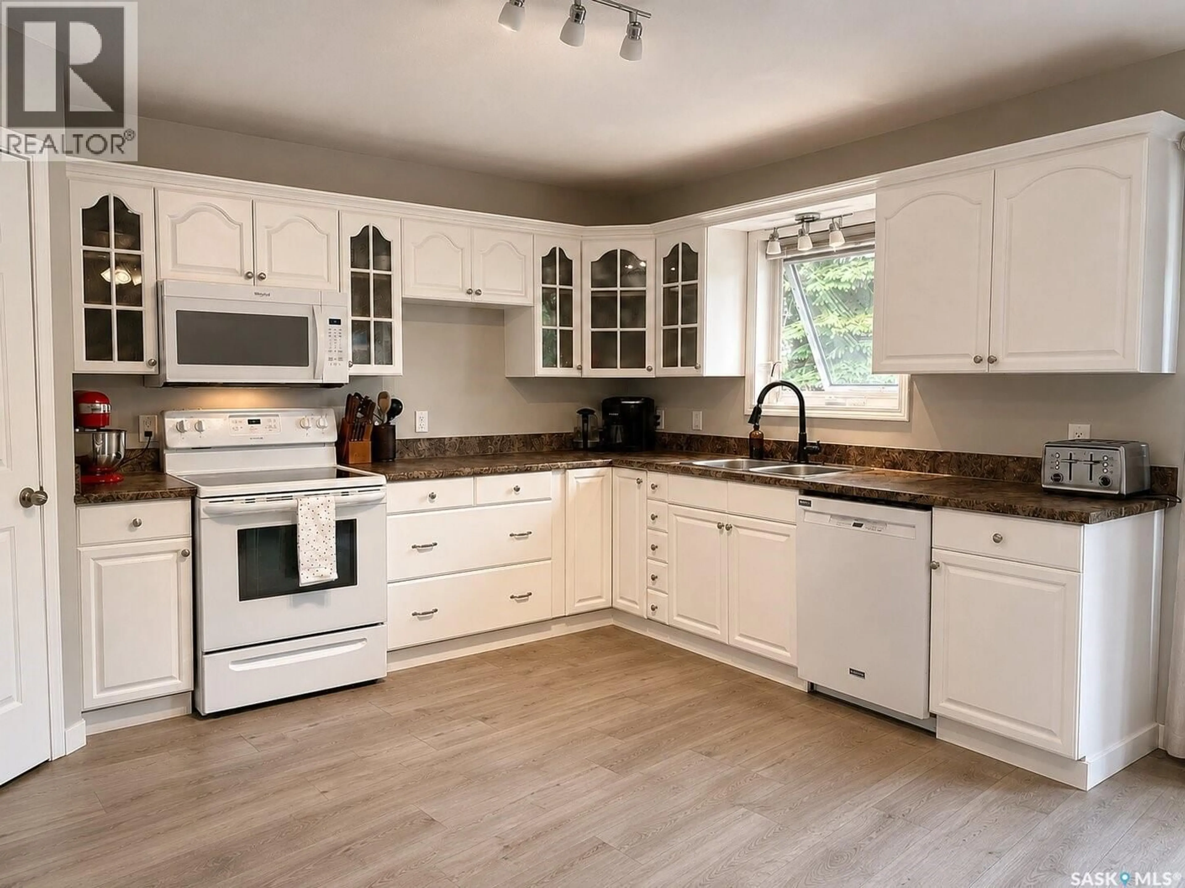 Open concept kitchen, unknown for 3007 CENTRAL AVENUE, Laird Saskatchewan S0K2H0