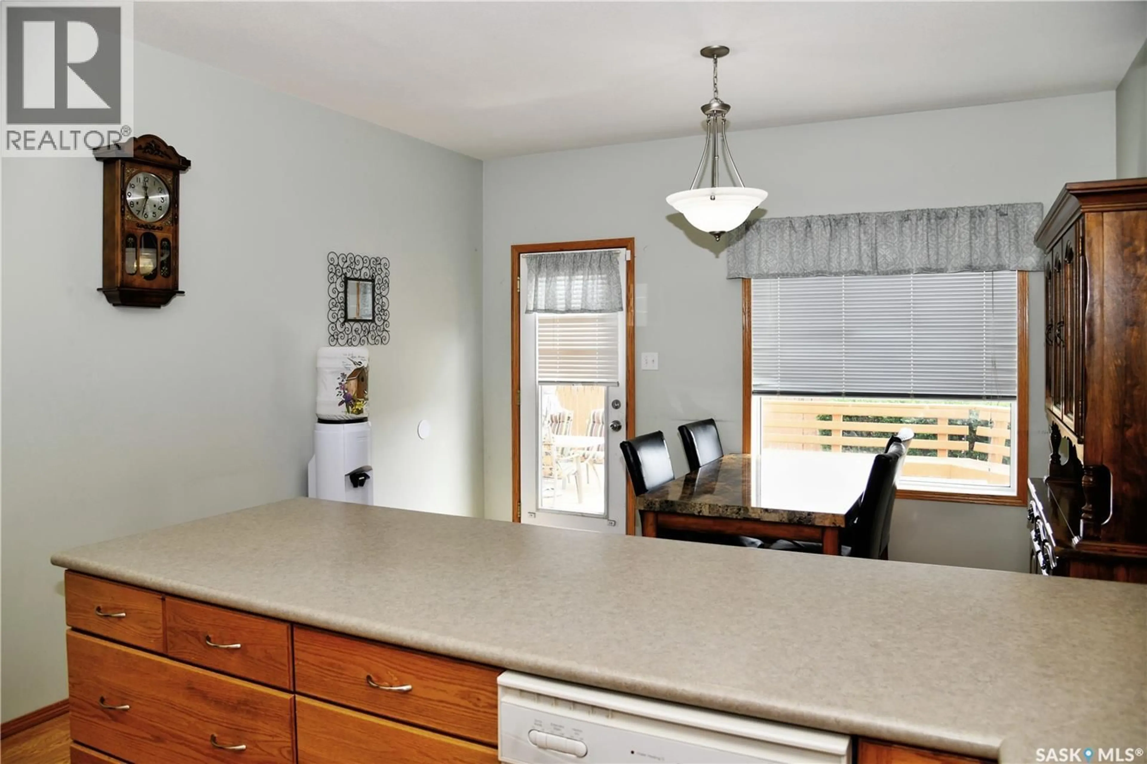 Open concept kitchen, unknown for 413 CRYSTAL CRESCENT, Warman Saskatchewan S0K0A1