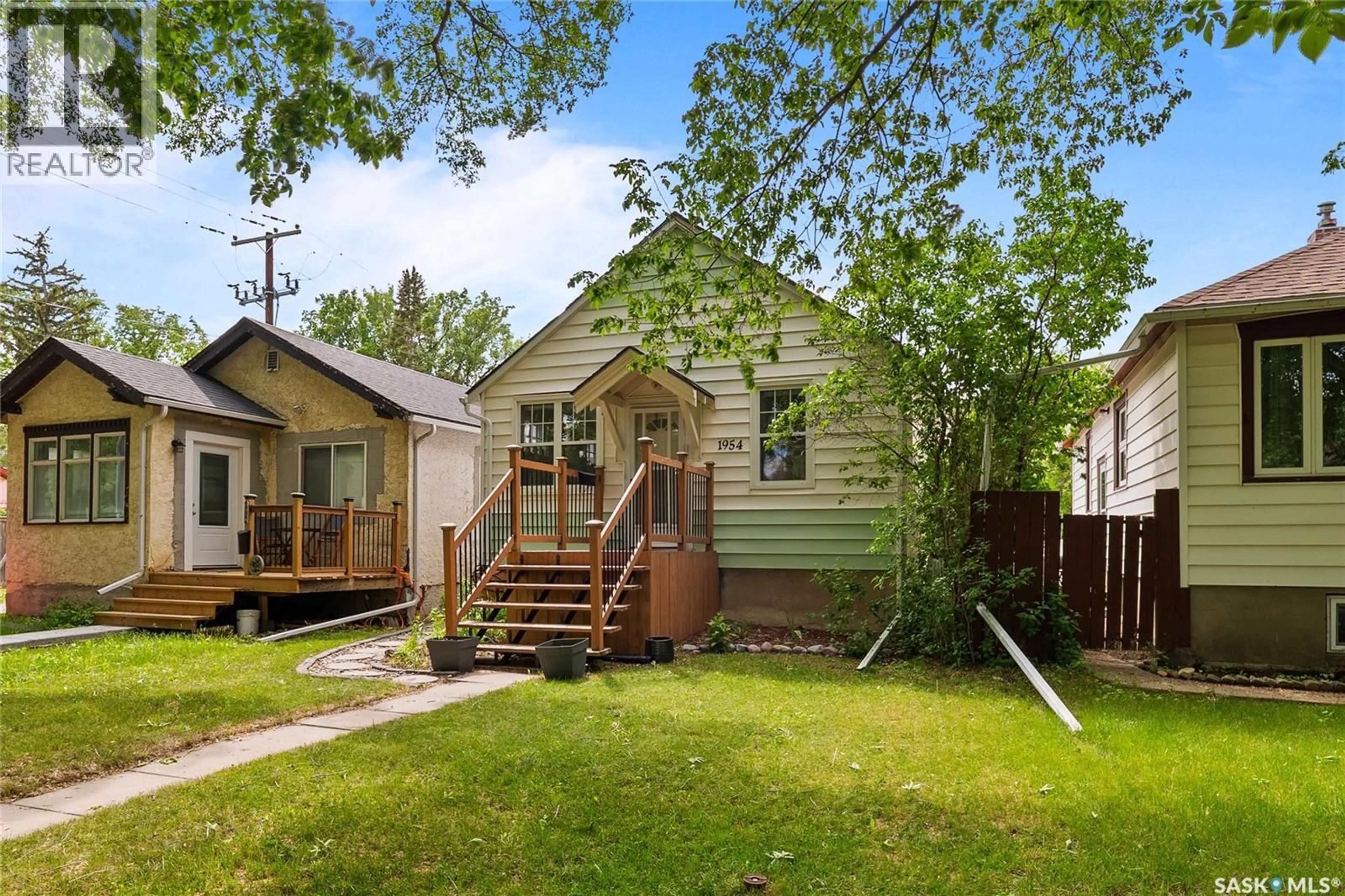 Unknown for 1954 ATHOL STREET, Regina Saskatchewan S4T3E3